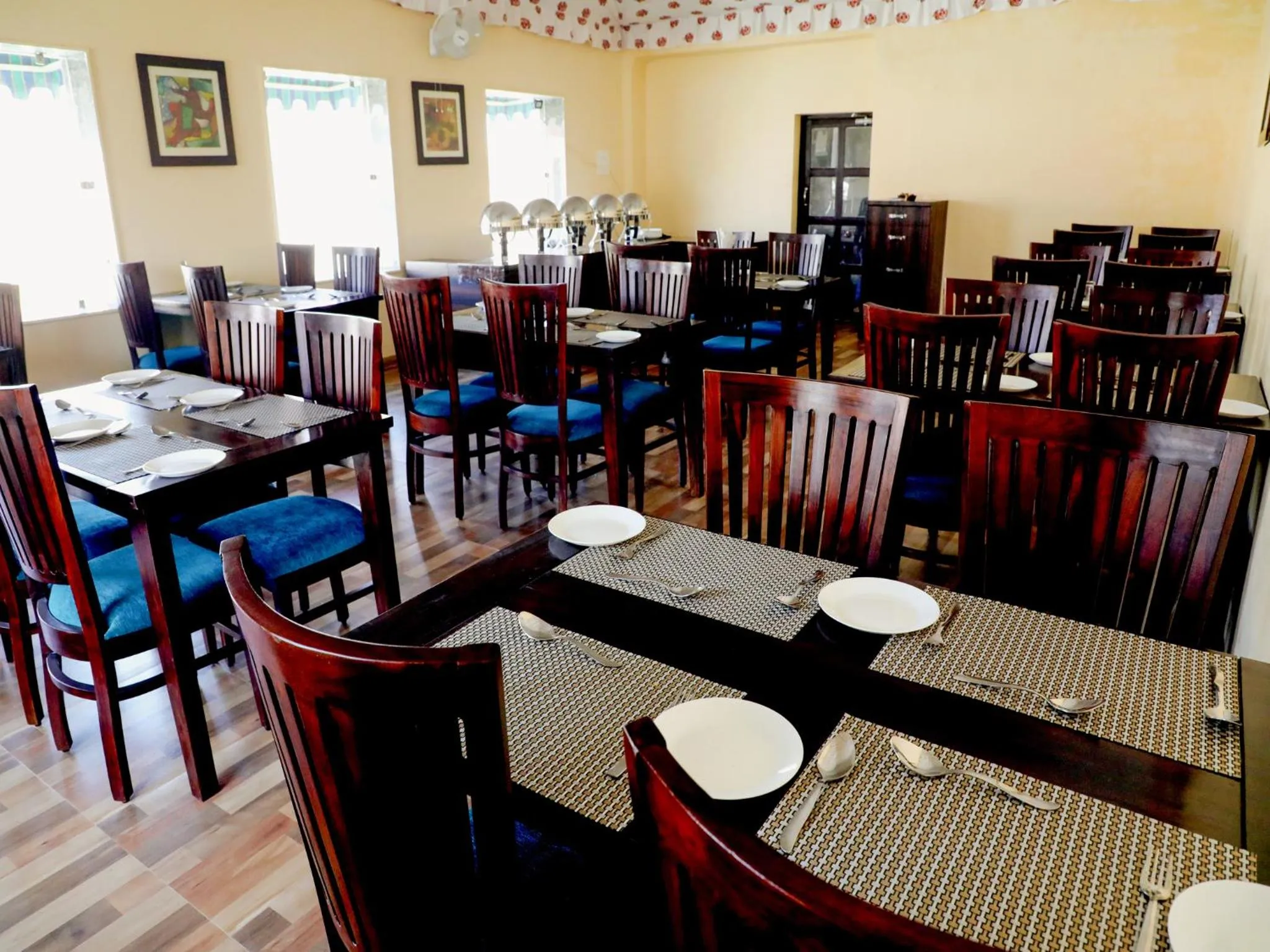 Restaurant/places to eat in The Green Genius Resort