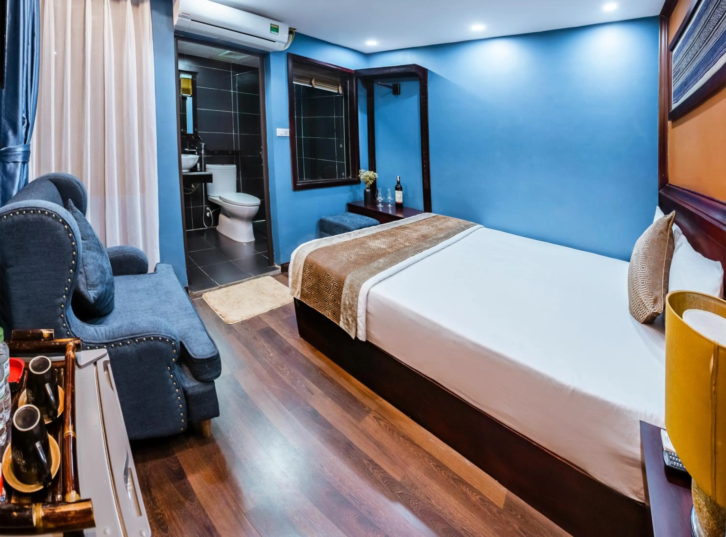 Photo of the whole room, Bed in SAPA FULL HOUSE HOTEL