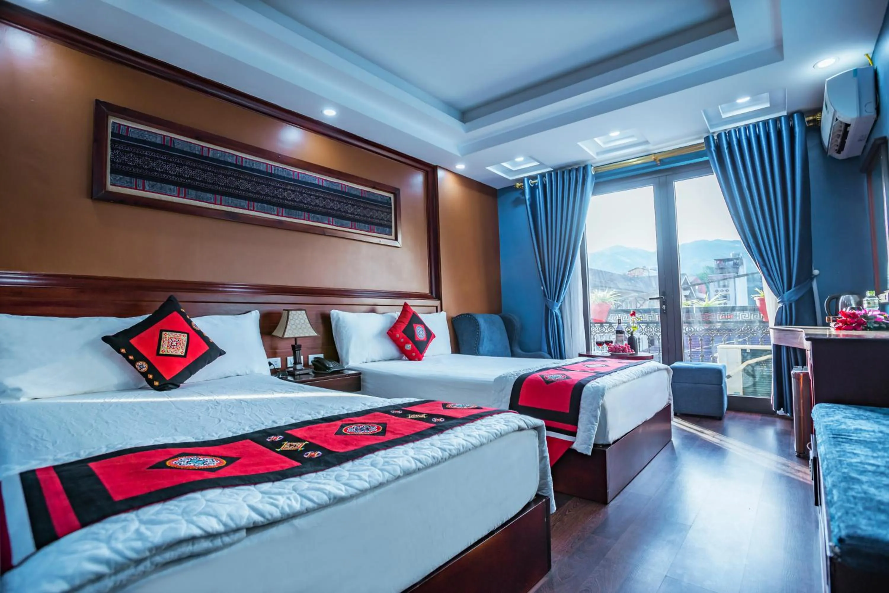 Photo of the whole room, Bed in SAPA FULL HOUSE HOTEL