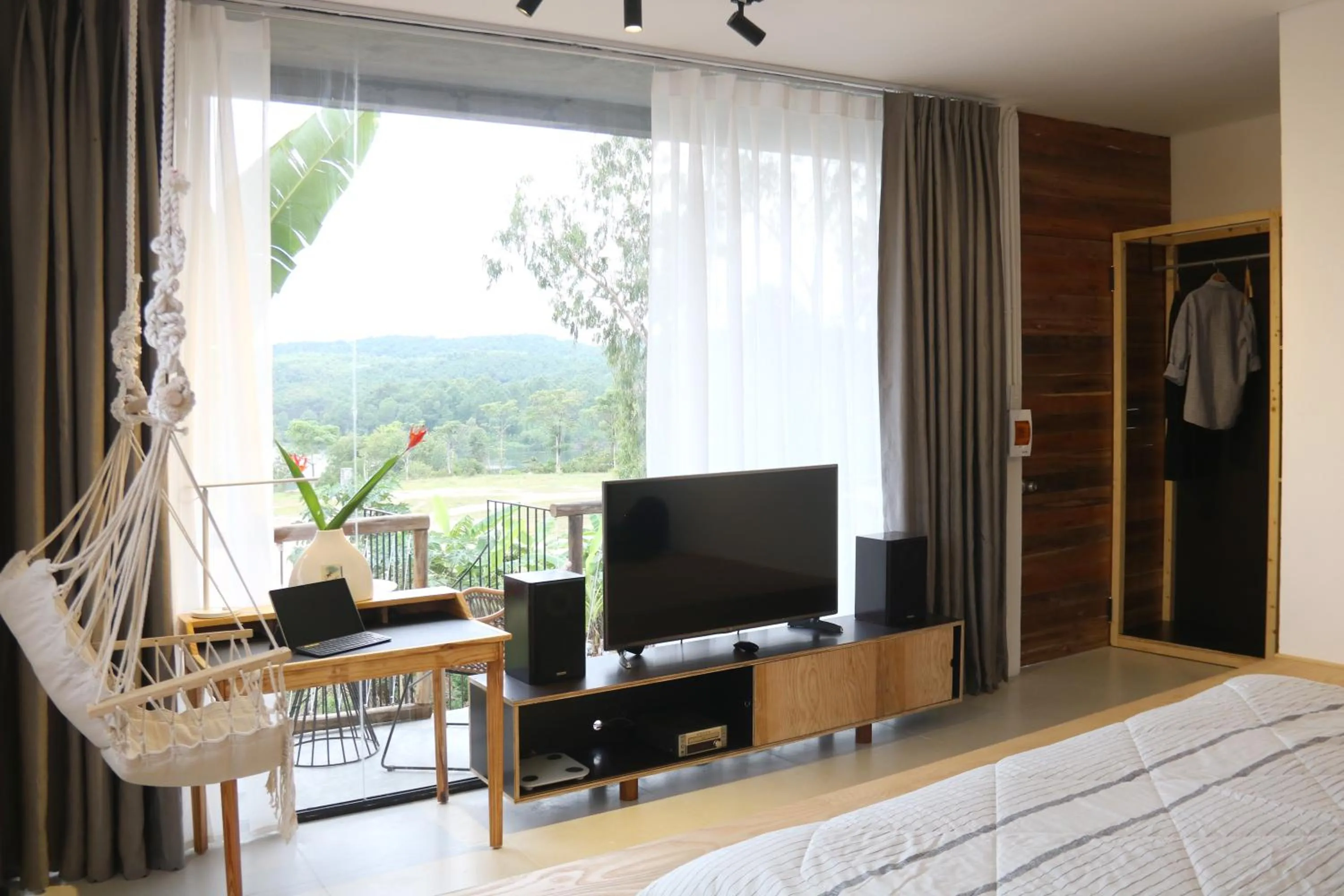 Mountain view in NANO Eco-Hostel