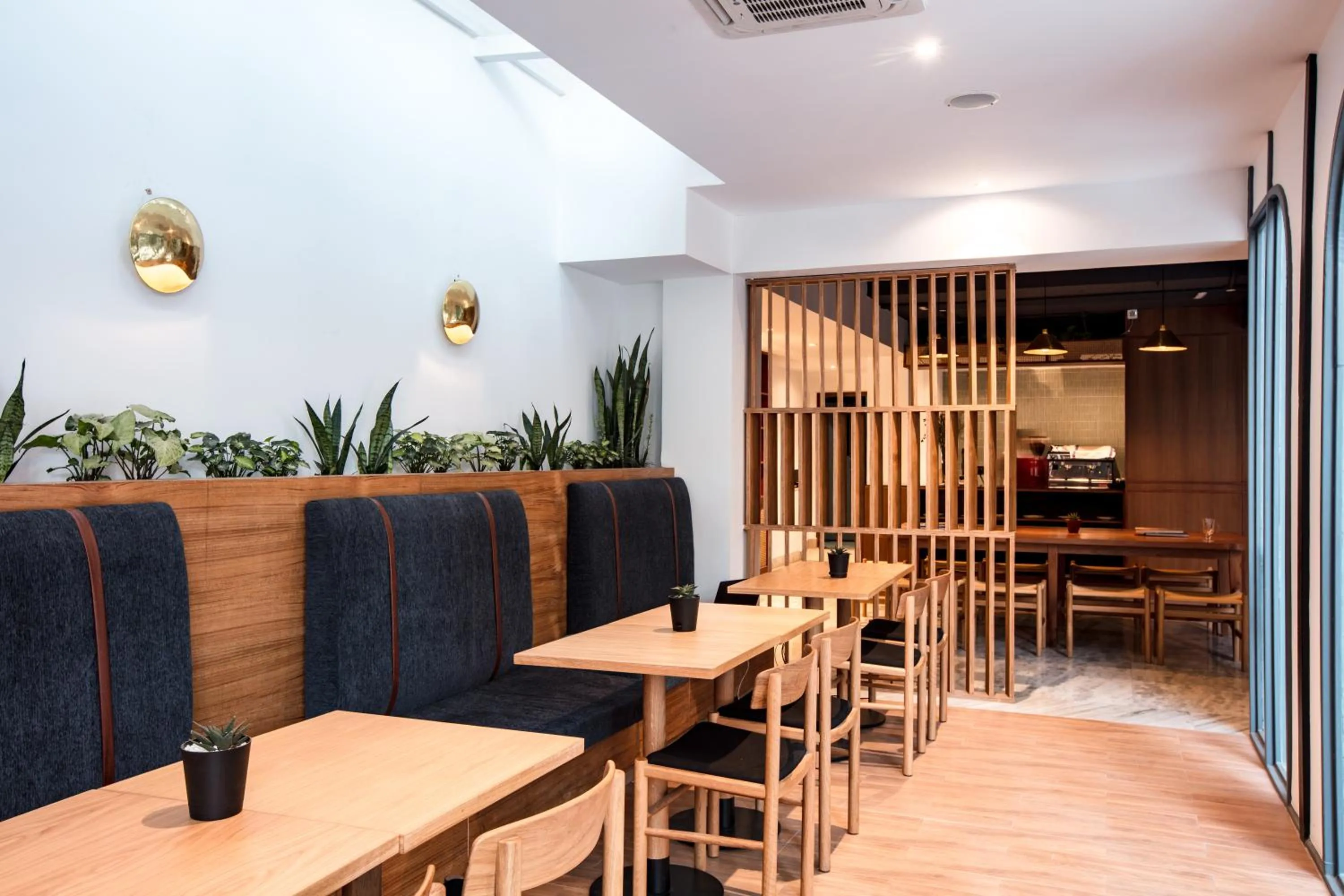 Restaurant/places to eat in Nomad Hotel Lazimpat