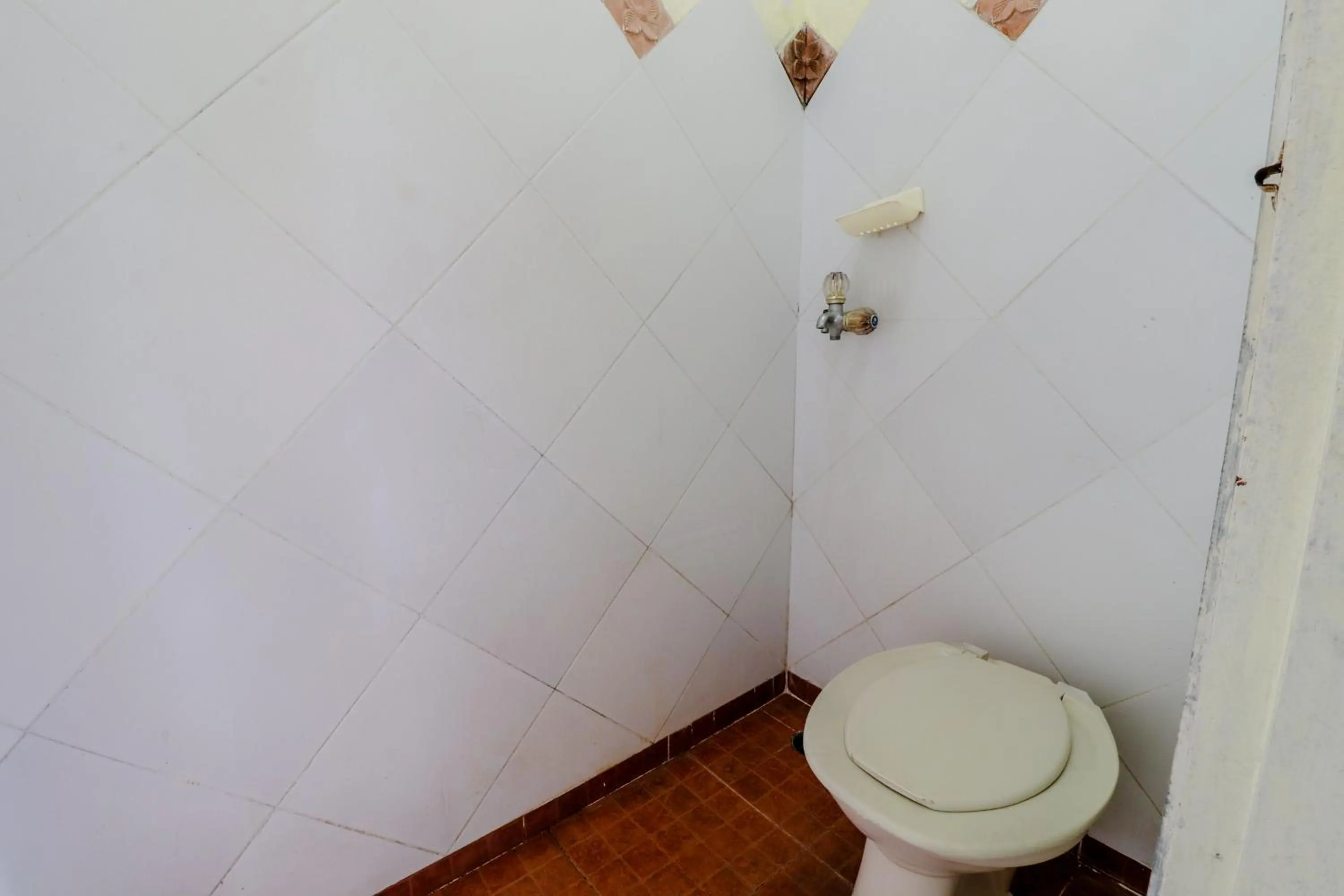 Bathroom in Hotel Kayu Manis