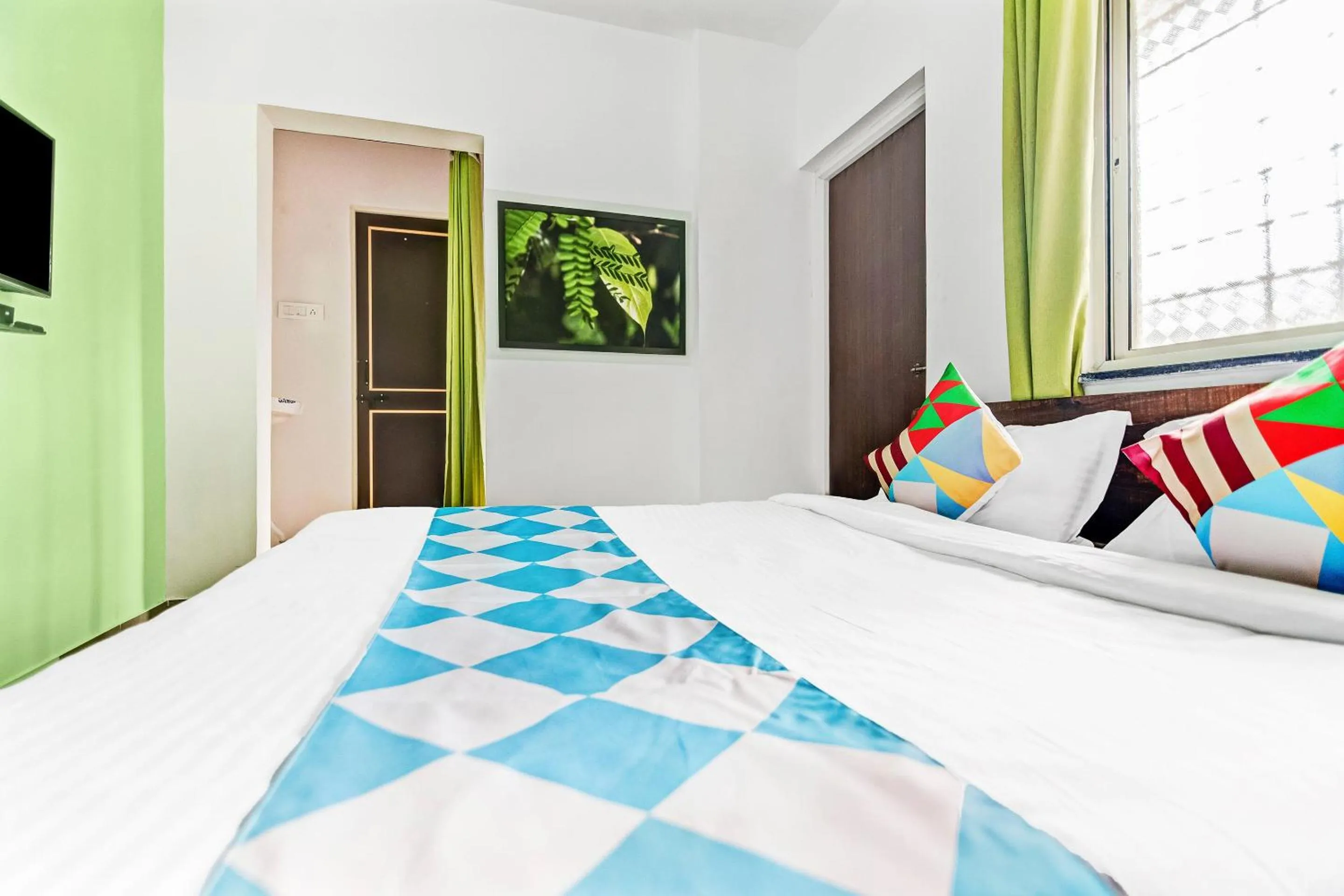 Bedroom, Bed in Super Hotel O Home Elegant RK Fursungi