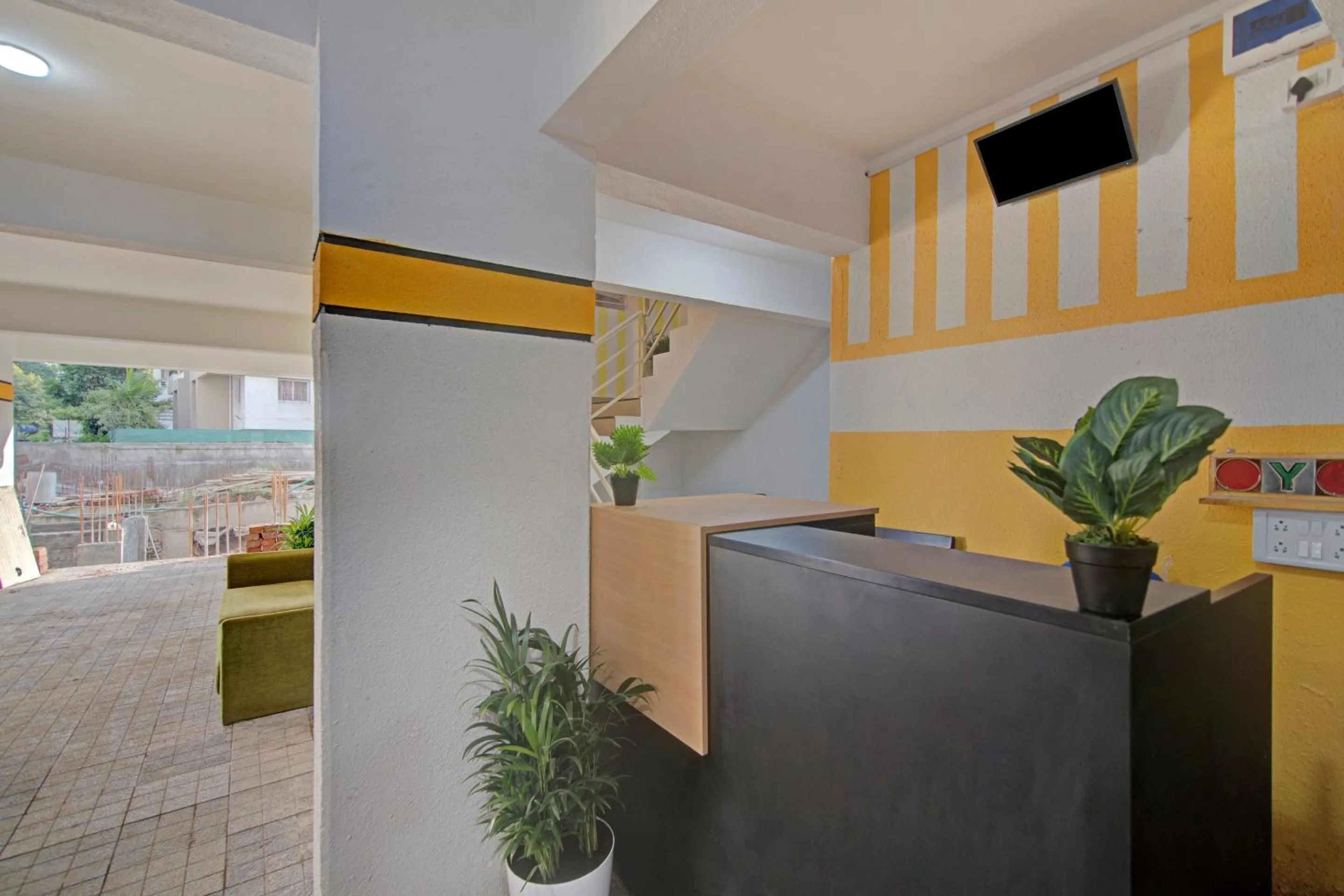 Lobby or reception in Super Hotel O Home Elegant RK Fursungi