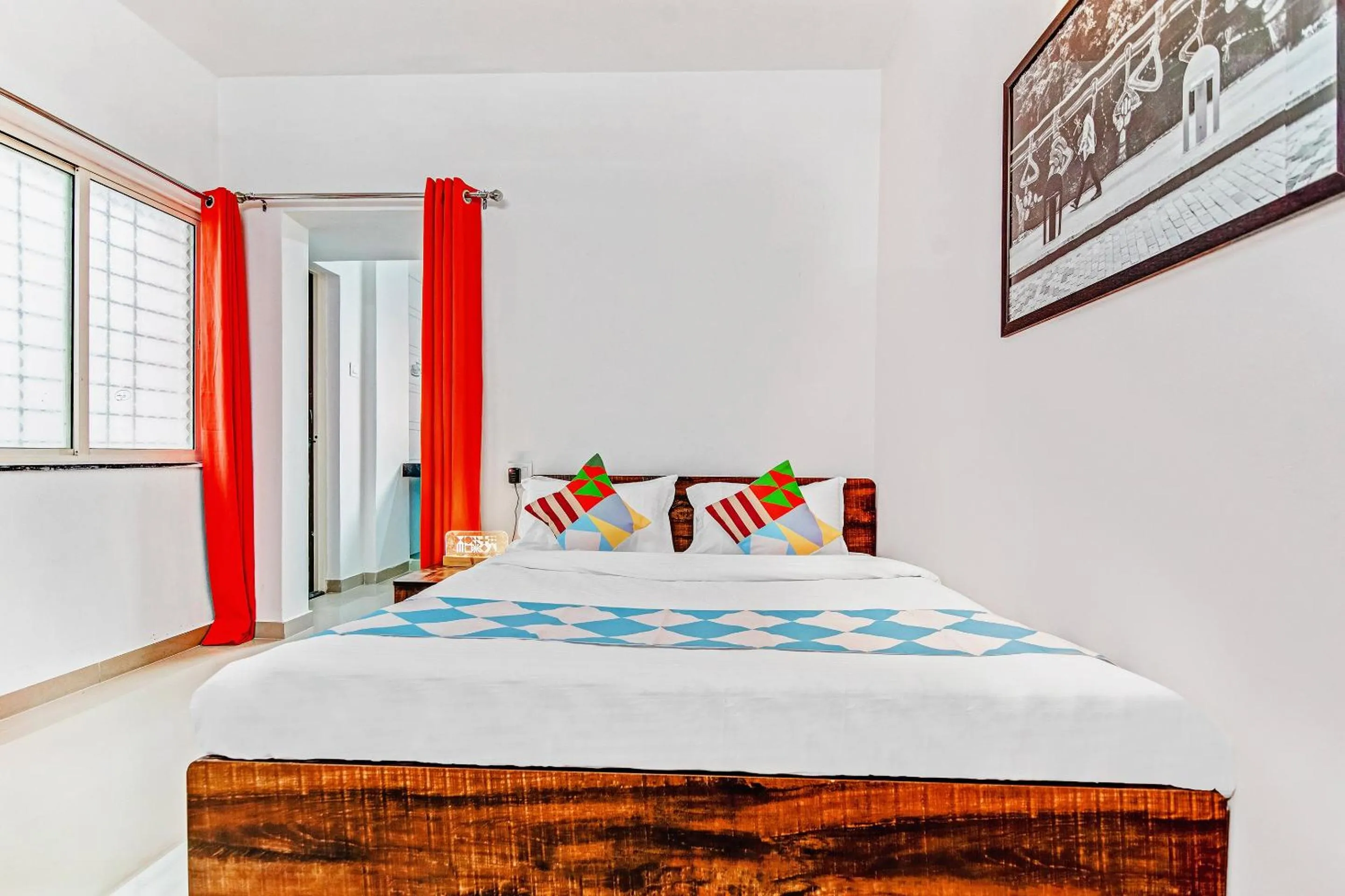 Bedroom, Bed in Hotel O Home Elegant RK Fursungi