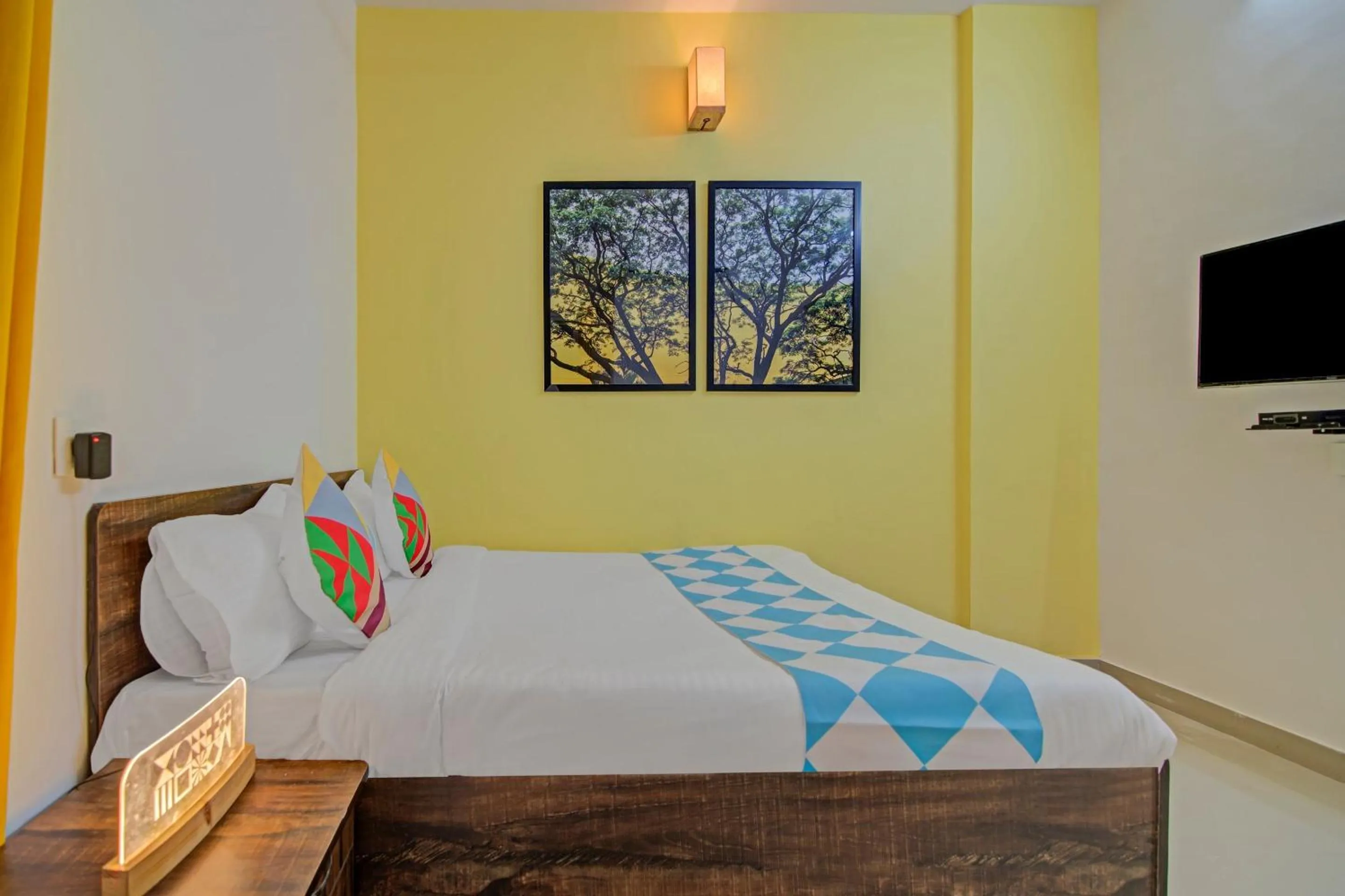 Bedroom, Bed in Super Hotel O Home Elegant RK Fursungi