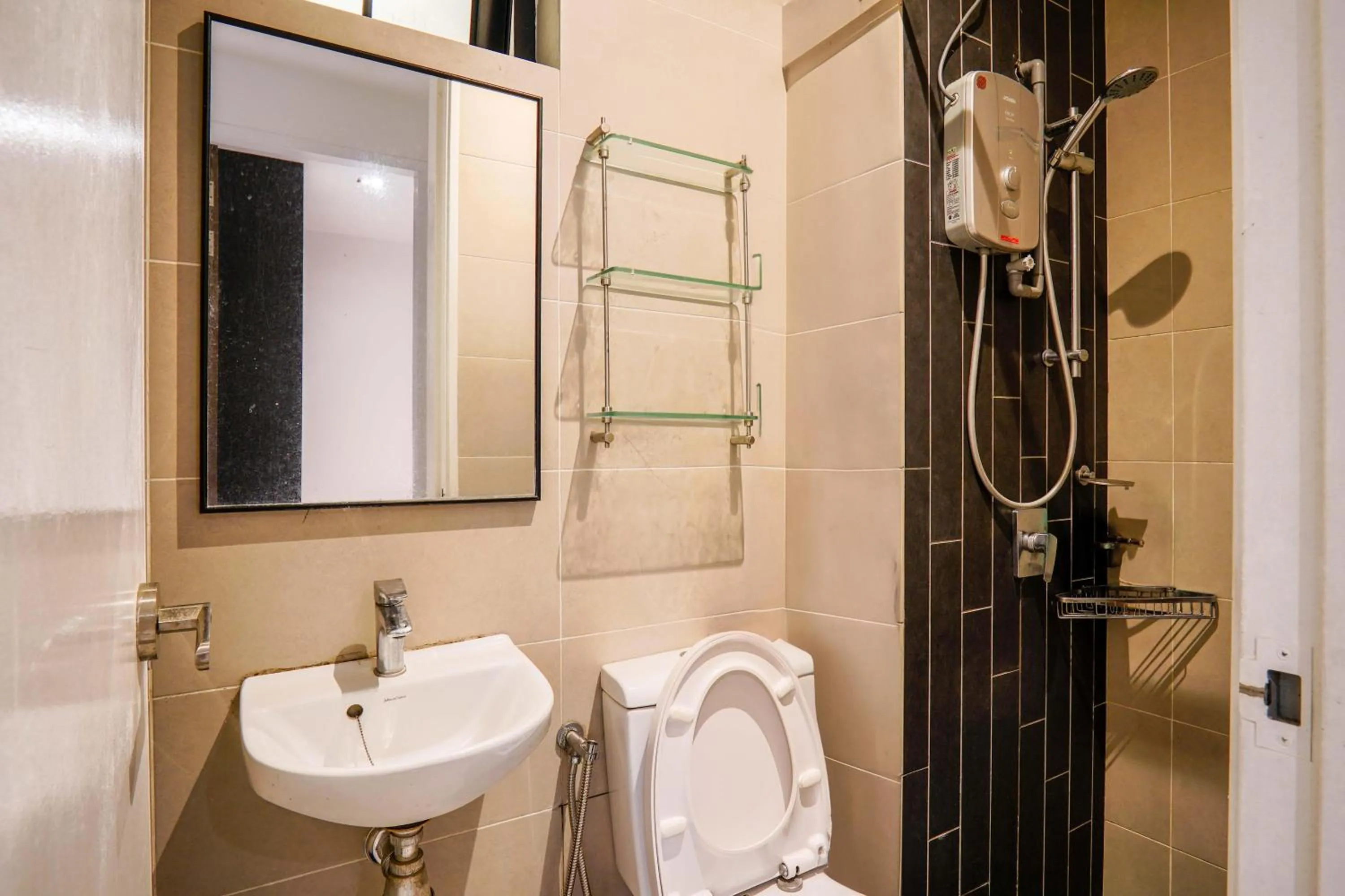 H20 Residence Ara Damansara by Airhost