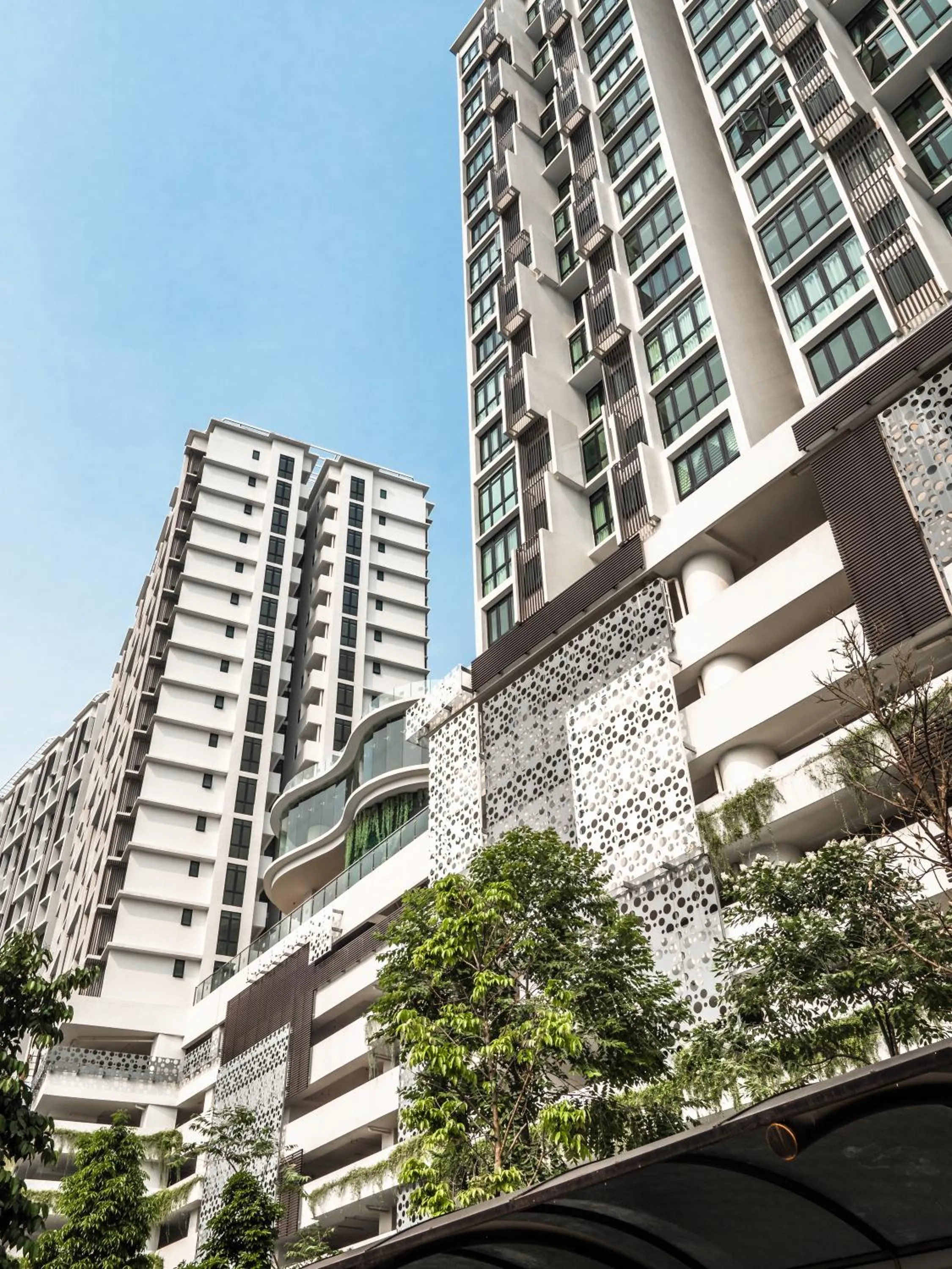 Property building in H20 Residence Ara Damansara by Airhost