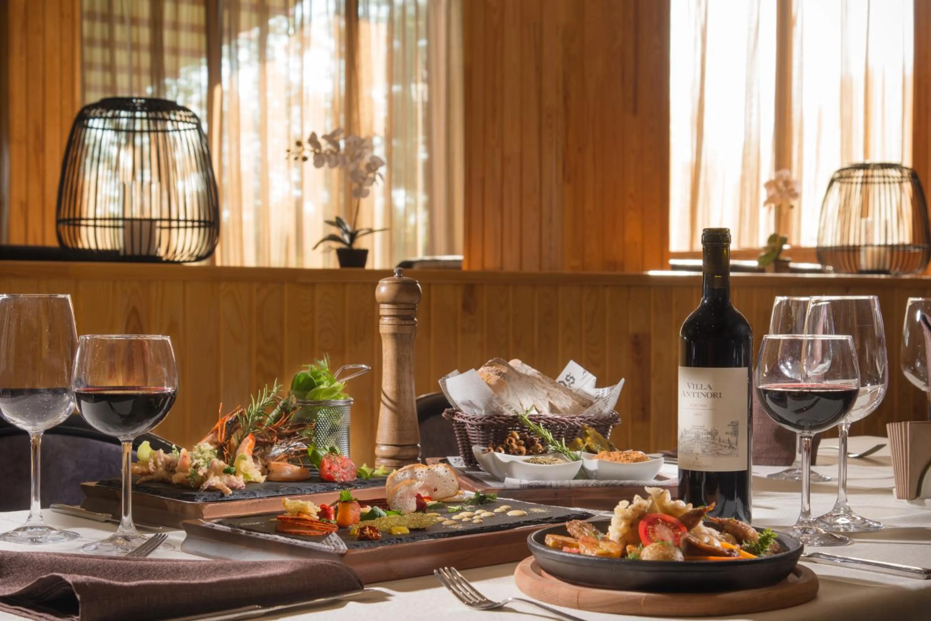 Food and drinks in Hotel Villa Magus