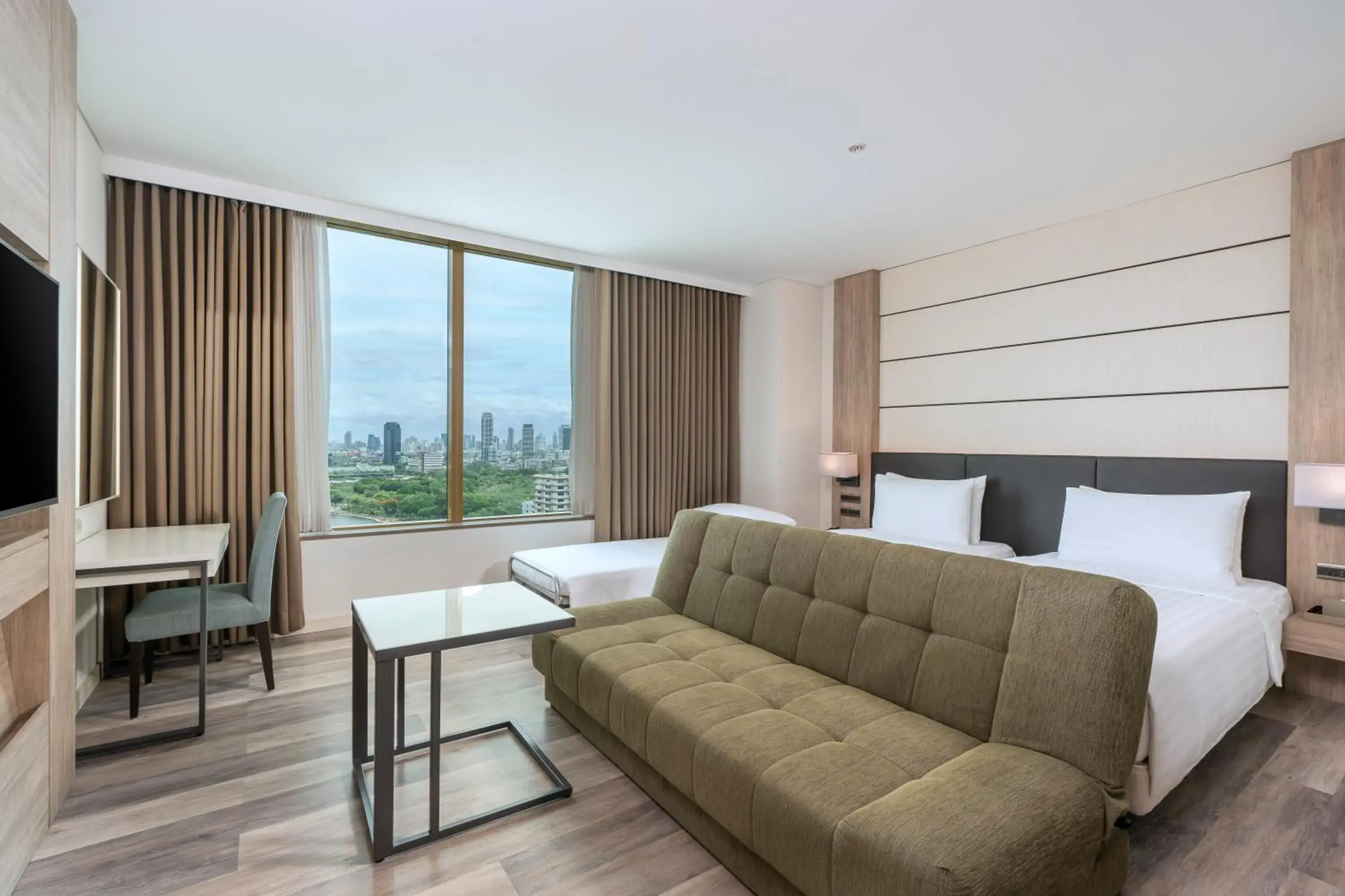 Deluxe Triple Room in Solaria Nishitetsu Hotel Bangkok Deluxe Triple Room in Solaria Nishitetsu Hotel Bangkok