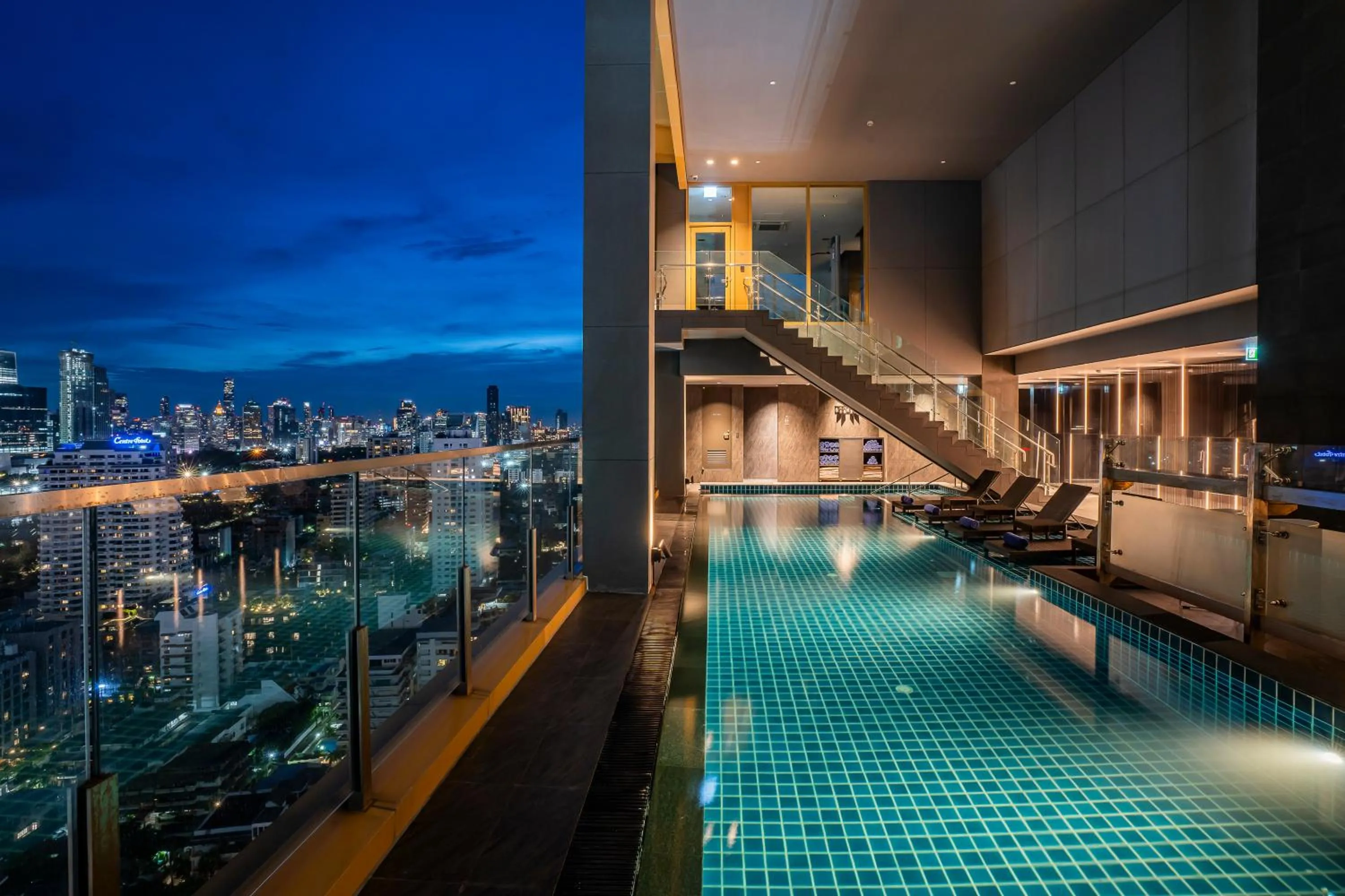 Swimming pool in Solaria Nishitetsu Hotel Bangkok