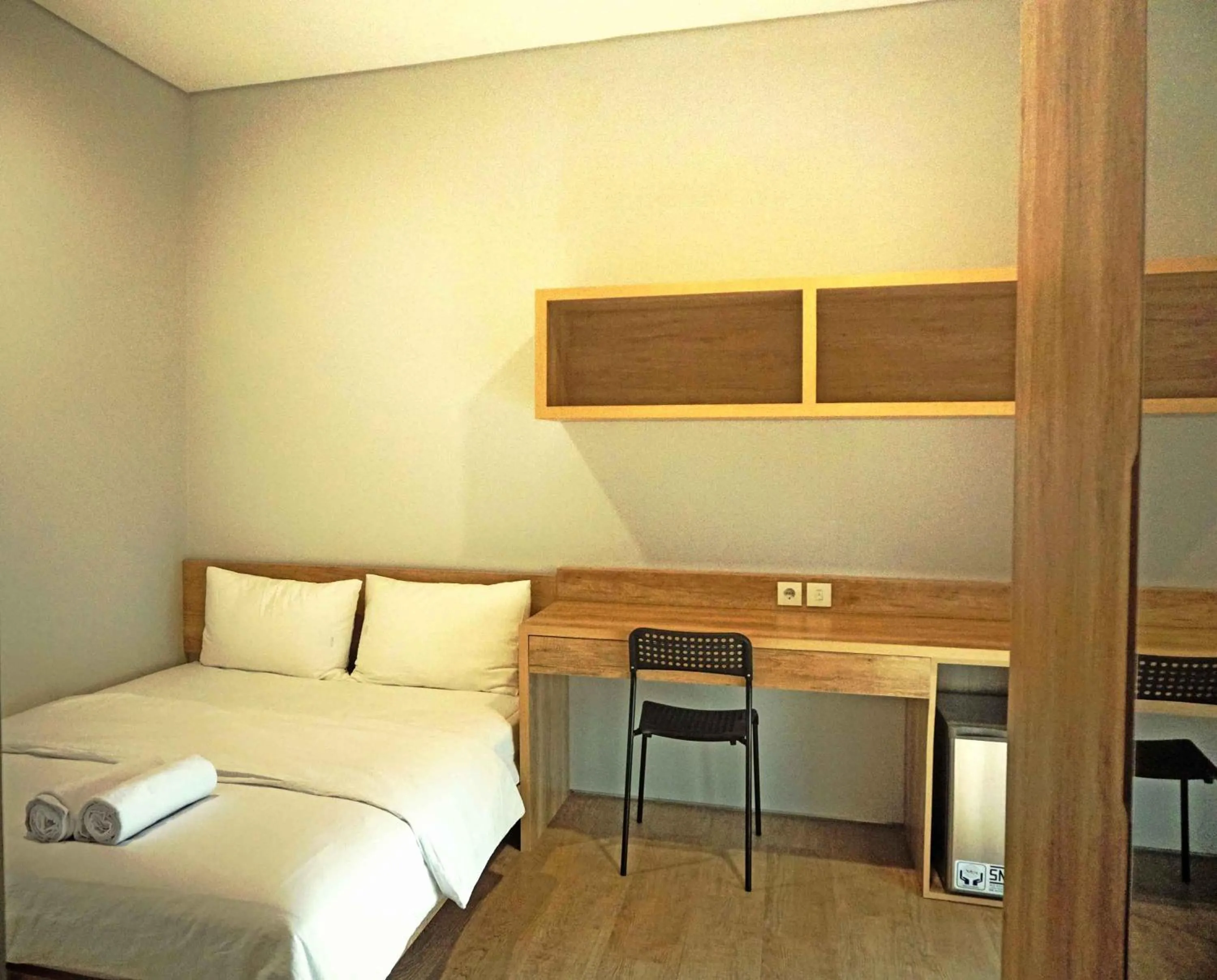 Bed in HM SOCIAL Karawaci