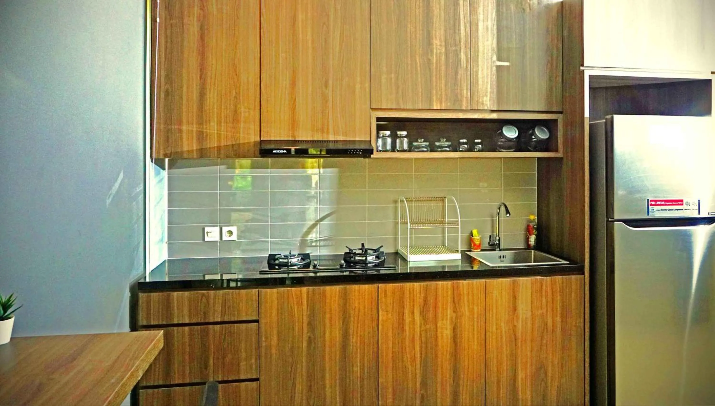 Kitchen or kitchenette in HM SOCIAL Karawaci