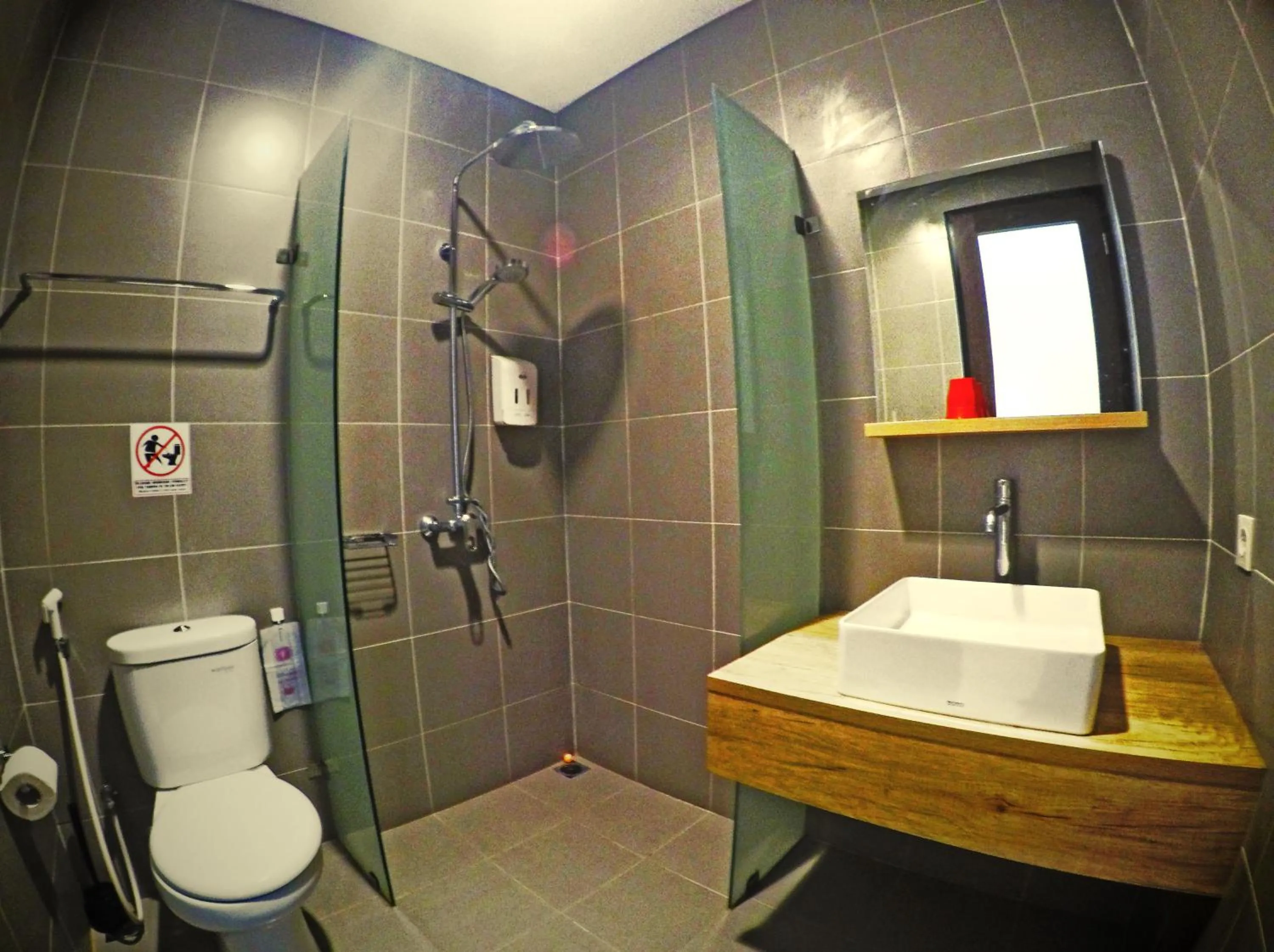 Bathroom in HM SOCIAL Karawaci