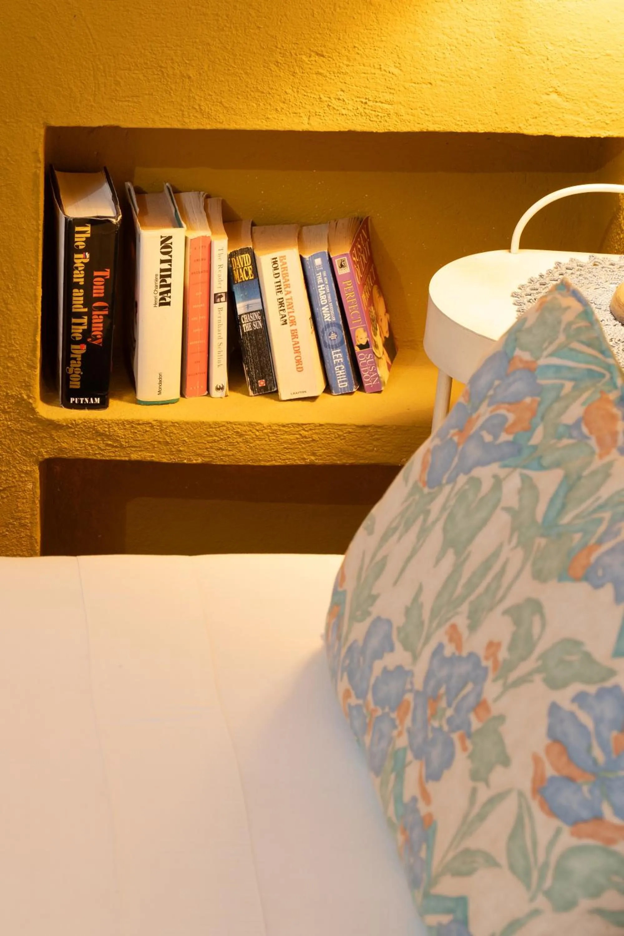 Decorative detail, Bed in Villavetrichina