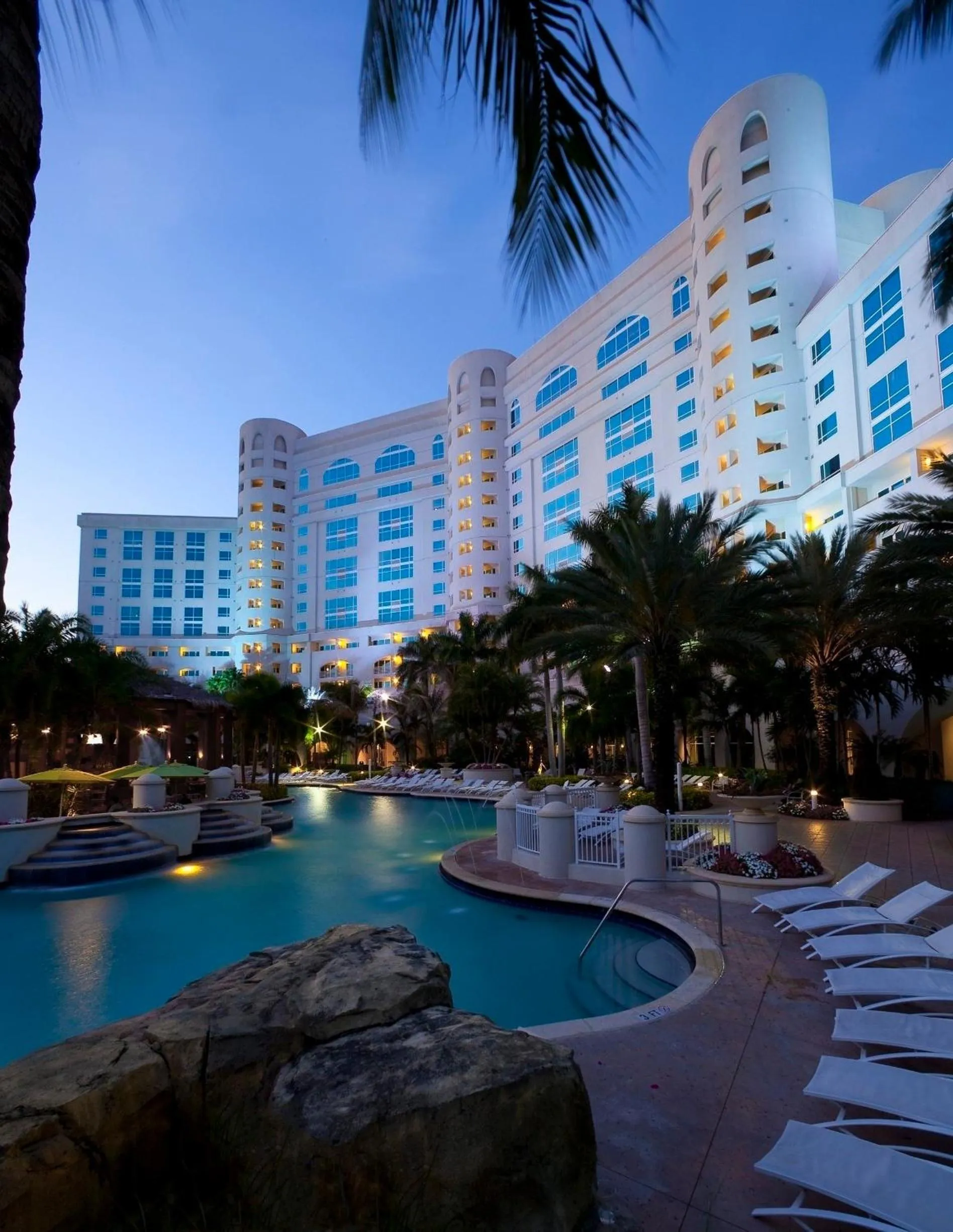 Swimming pool in Seminole Hard Rock Hotel & Casino Hollywood