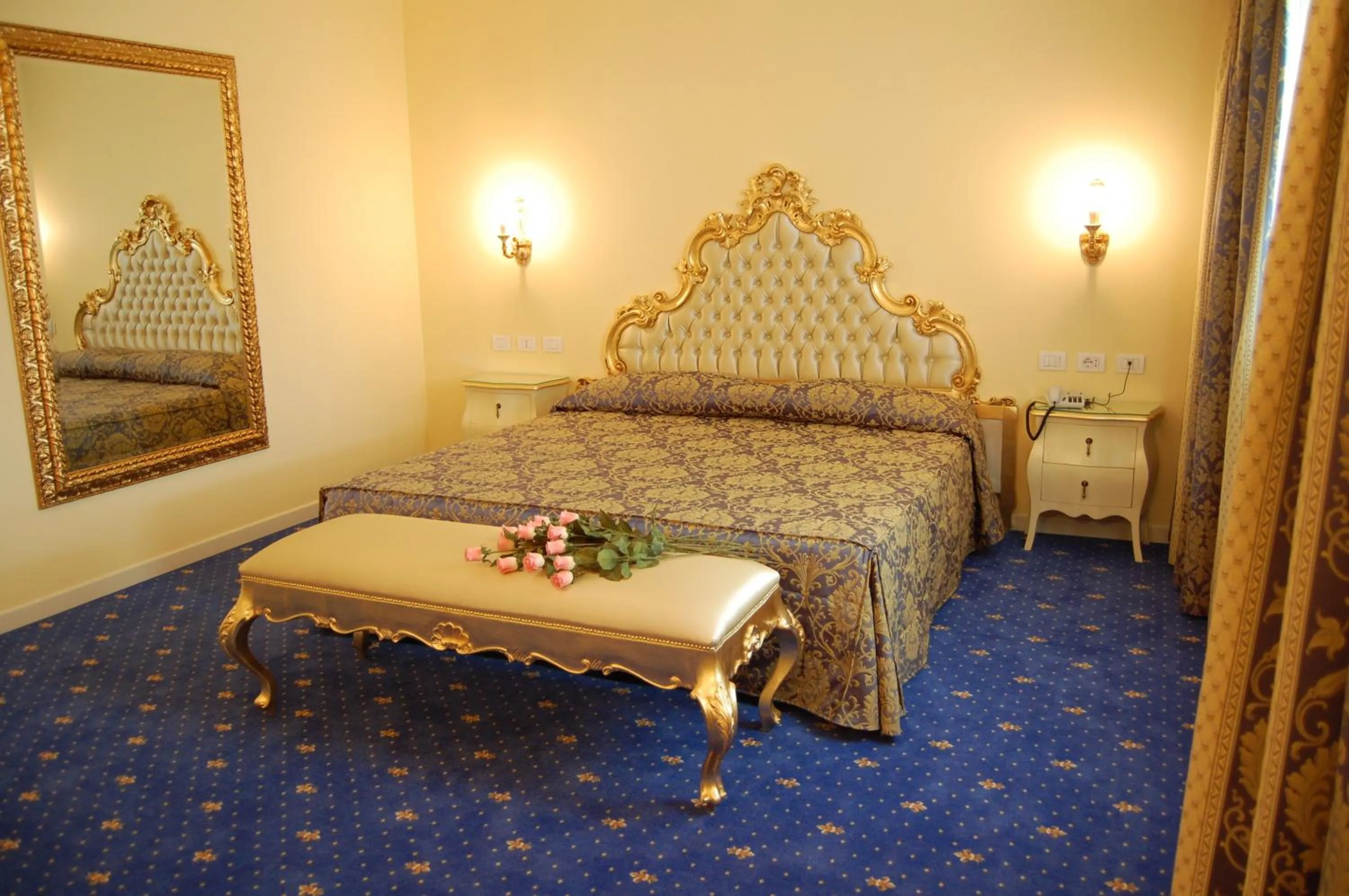 Bedroom in Hotel Motel Gold