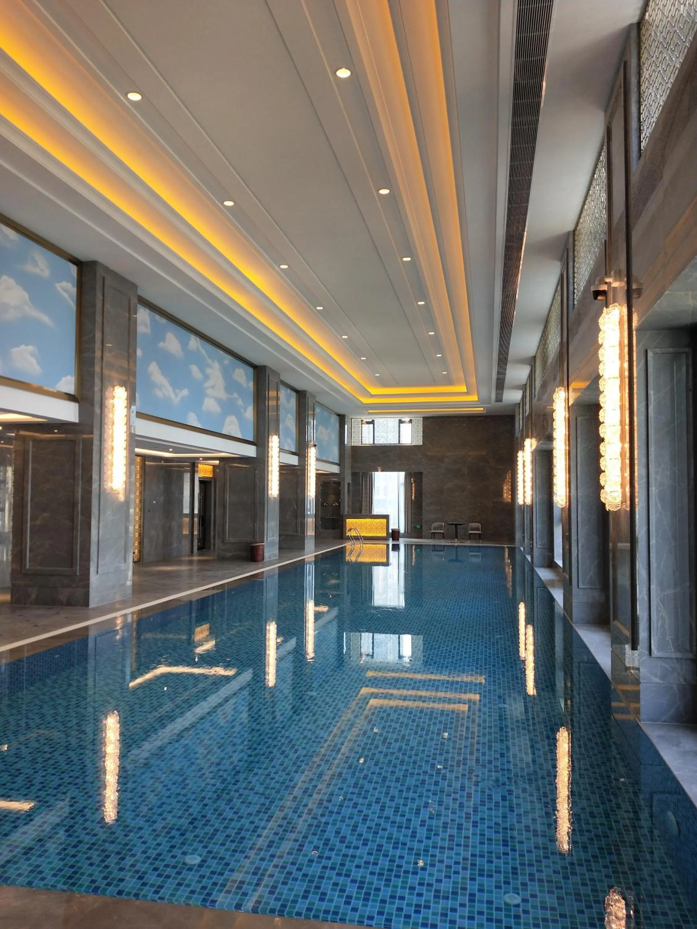 Swimming pool in Ramada Plaza by Wyndham Wenzhou
