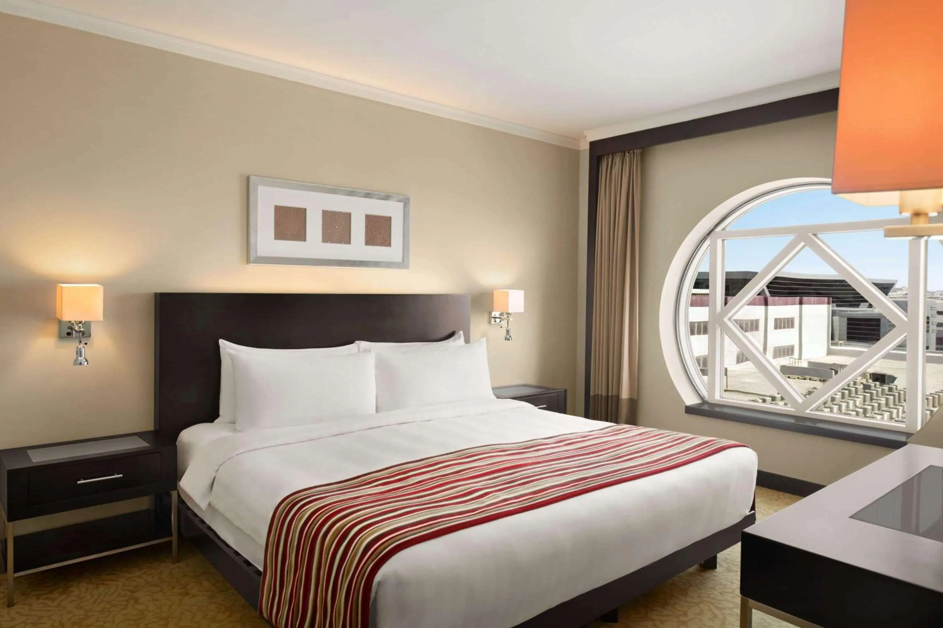 Photo of the whole room, Bed in Ramada Plaza by Wyndham Dubai Deira