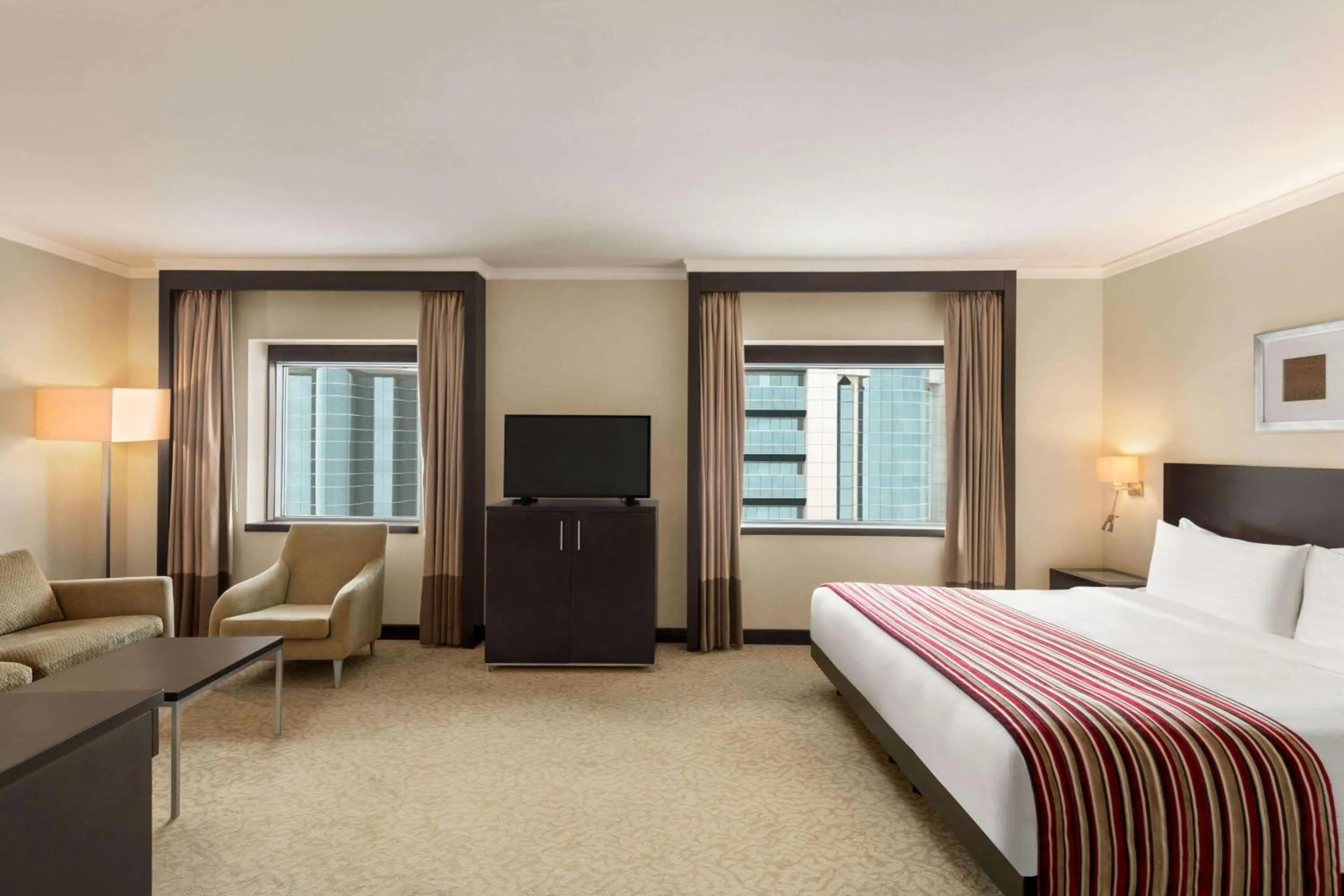 Photo of the whole room, Bed in Ramada Plaza by Wyndham Dubai Deira