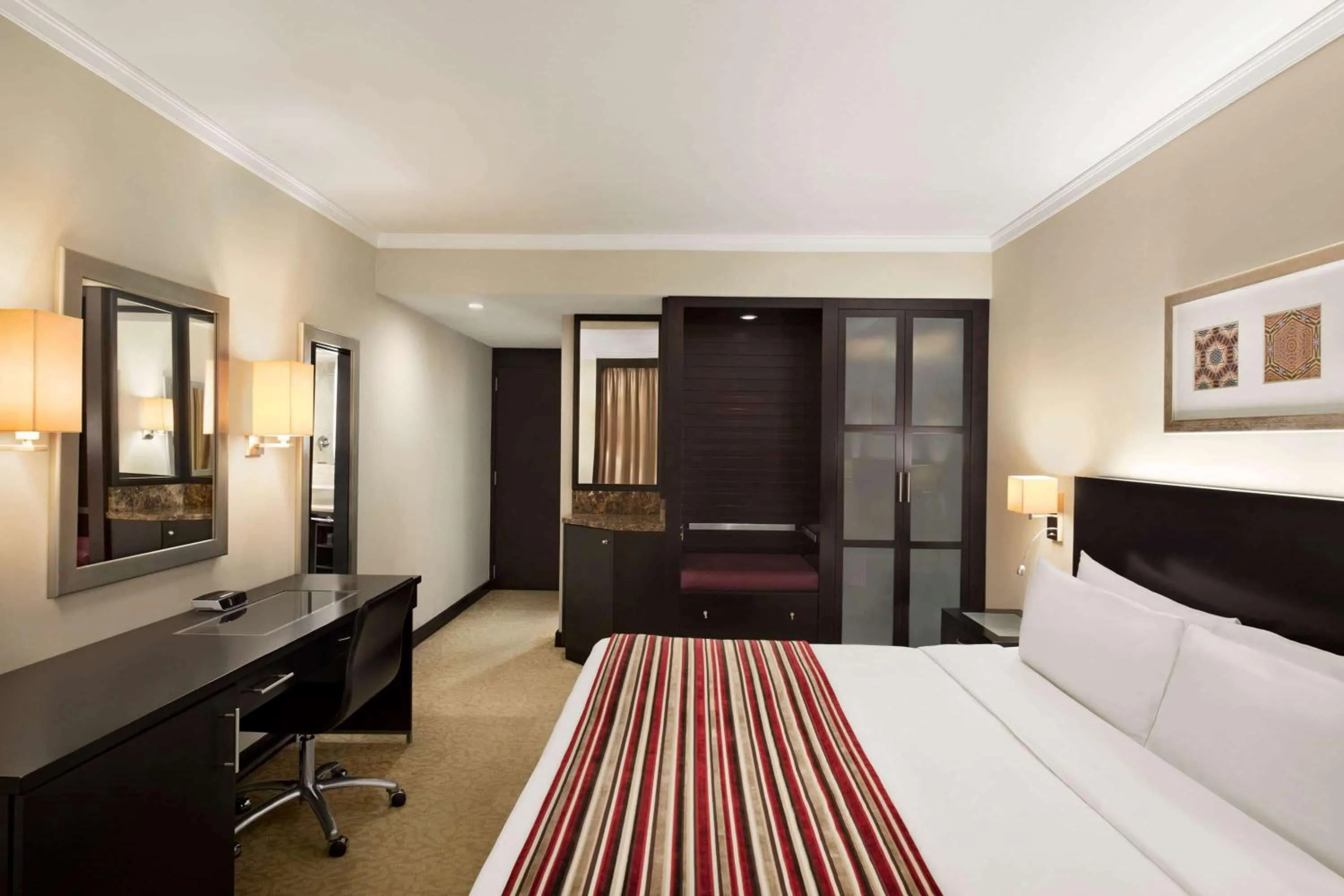 Photo of the whole room, Bed in Ramada Plaza by Wyndham Dubai Deira