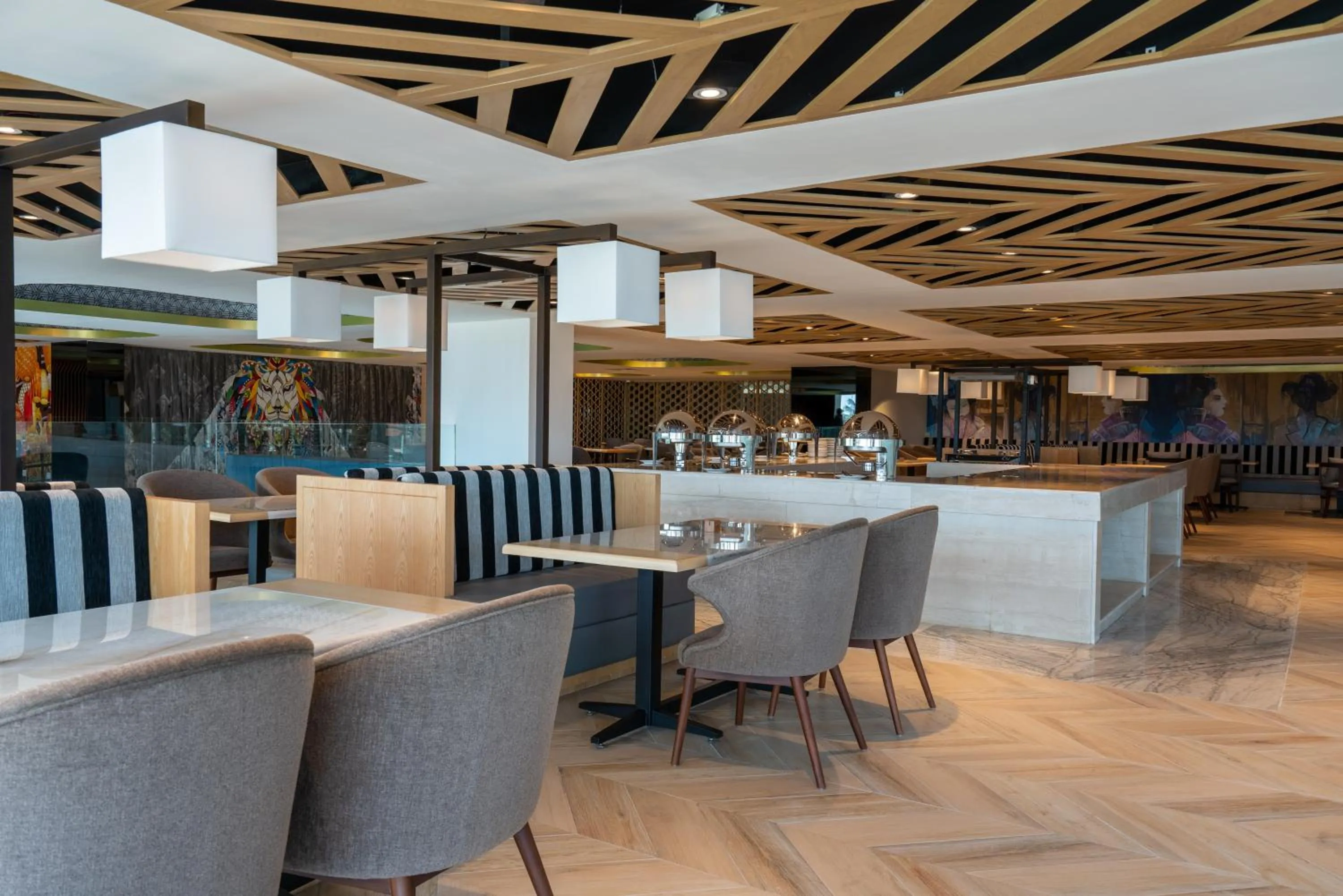 Restaurant/places to eat in The Capital Hotel and Resort Seminyak