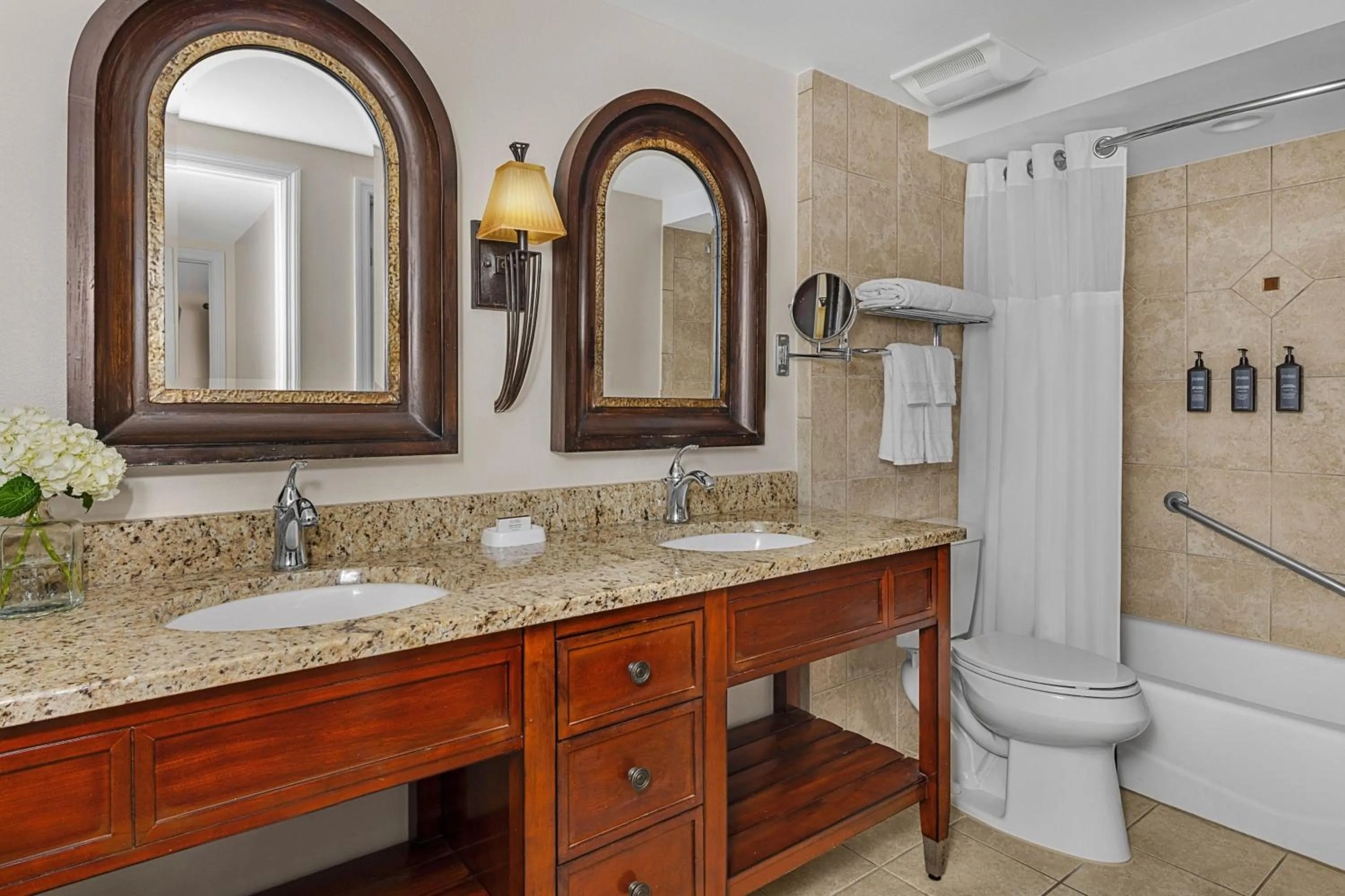 Bathroom in Sheraton Vistana Resort Villas, Lake Buena Vista Orlando