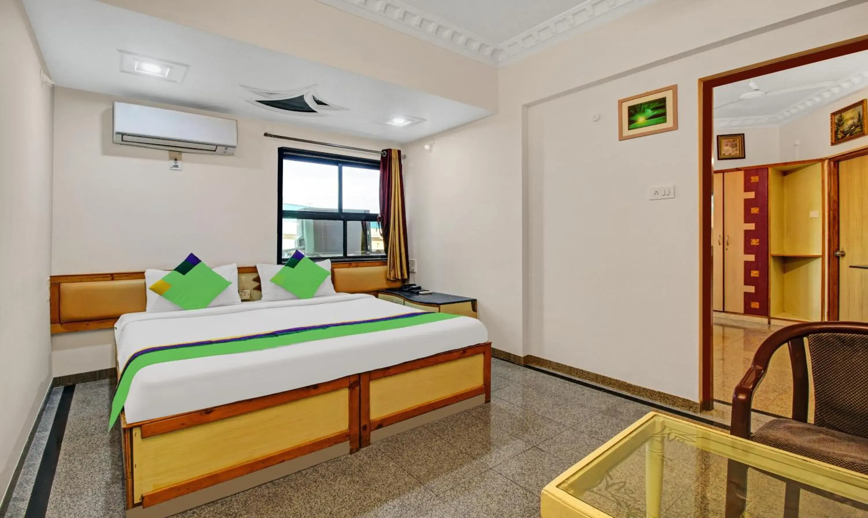 Deluxe Double Room - single occupancy in Treebo Eagle Executive Deluxe Double Room - single occupancy in Treebo Eagle Executive