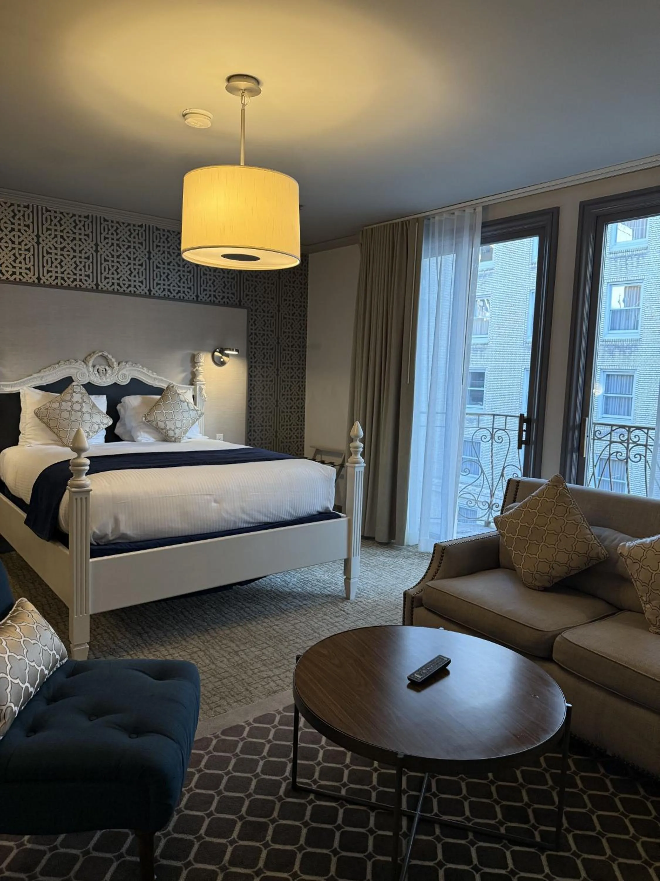 Bedroom, Bed in Warwick San Francisco