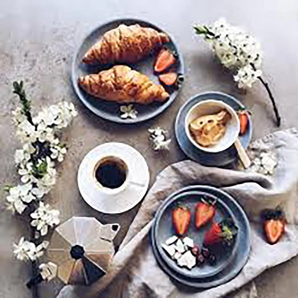 Breakfast in Bed And Breakfast Belvedere