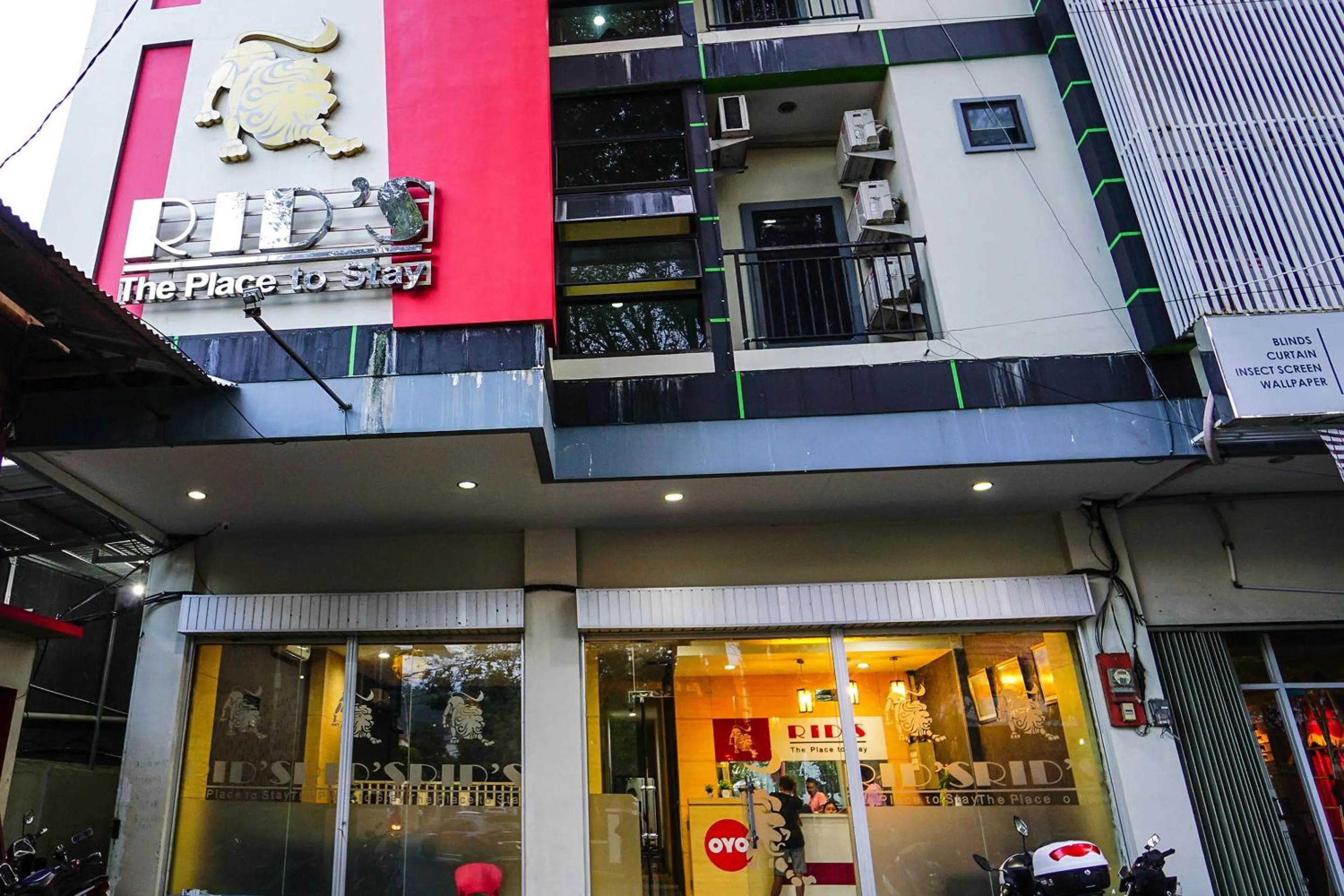 Facade/entrance in Hotel O Makassar near Gereja Advent Tikala Baru formerly Rid's Hotel