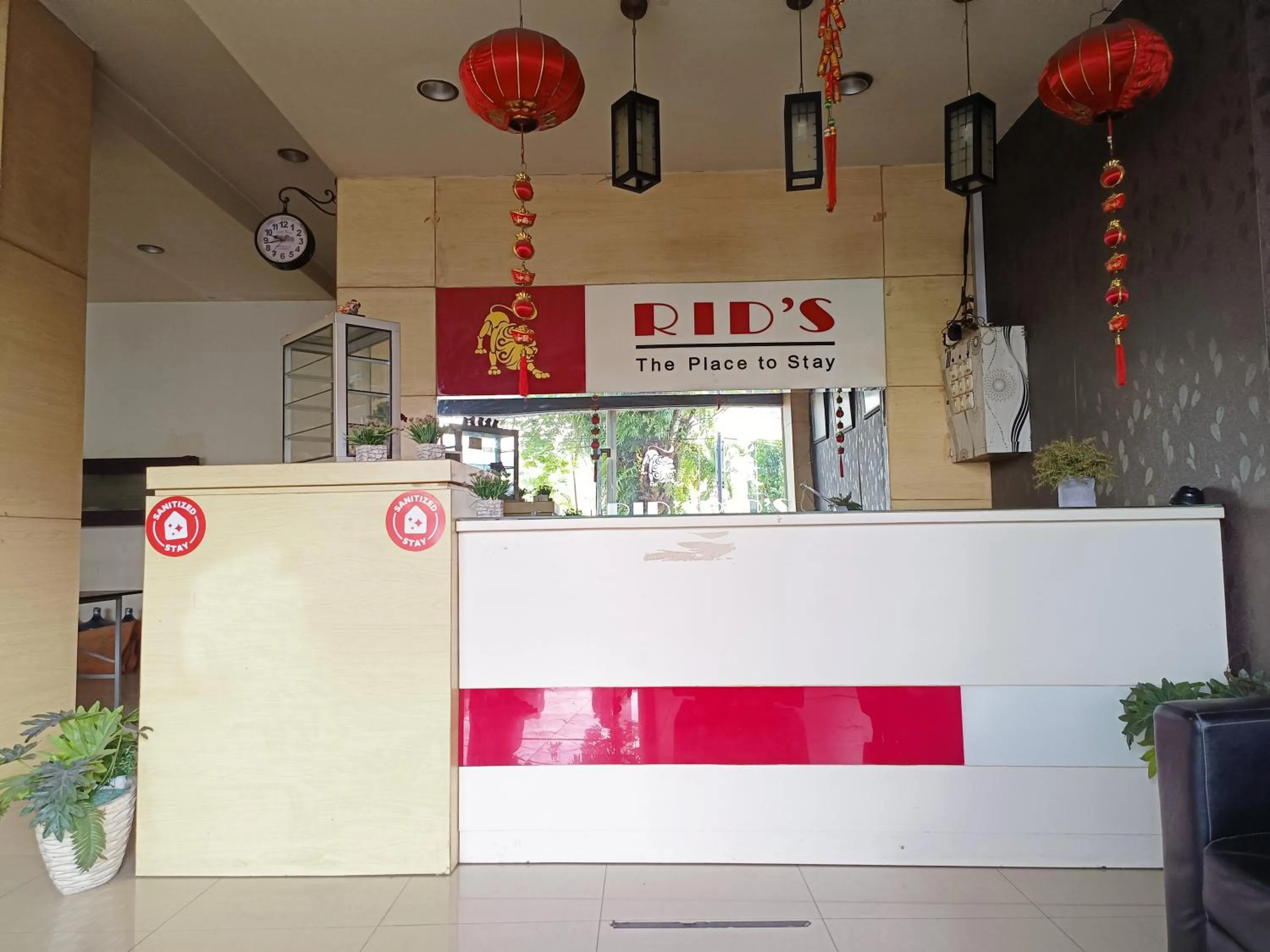 Lobby or reception, Lobby/Reception in RedDoorz At Rids Hotel Manado