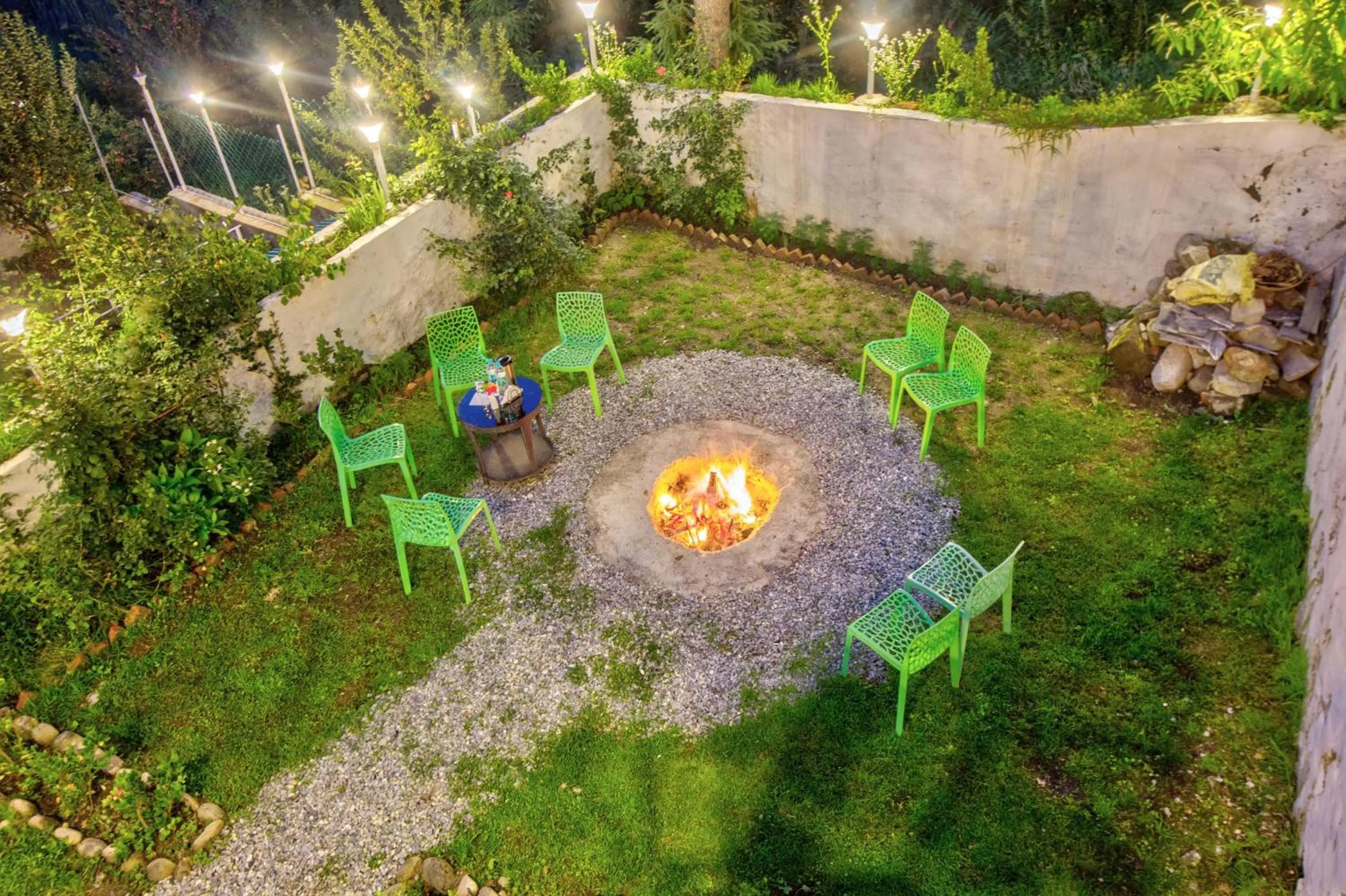 Garden in Baan by Snow City Farm