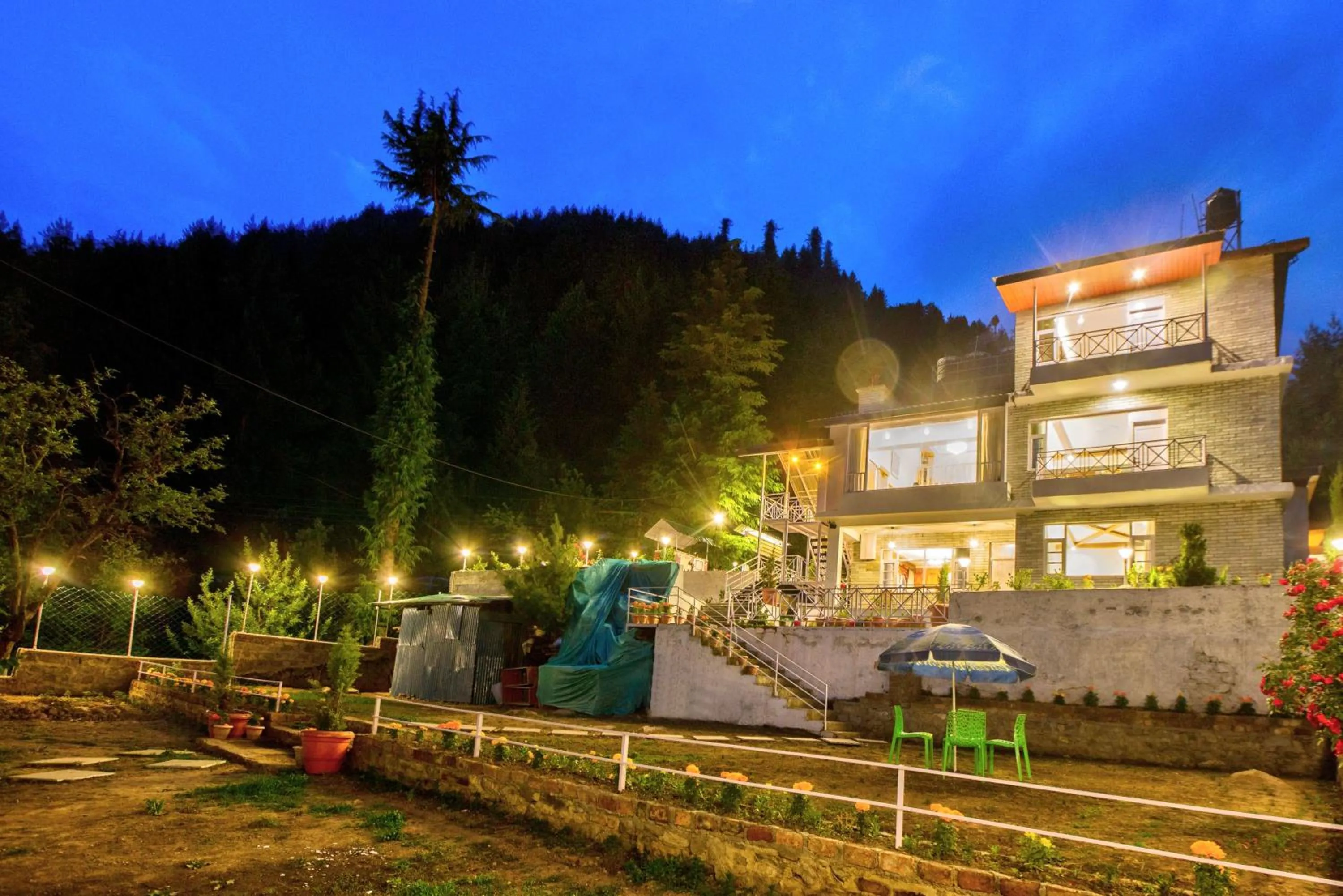 Property building in Baan by Snow City Farm