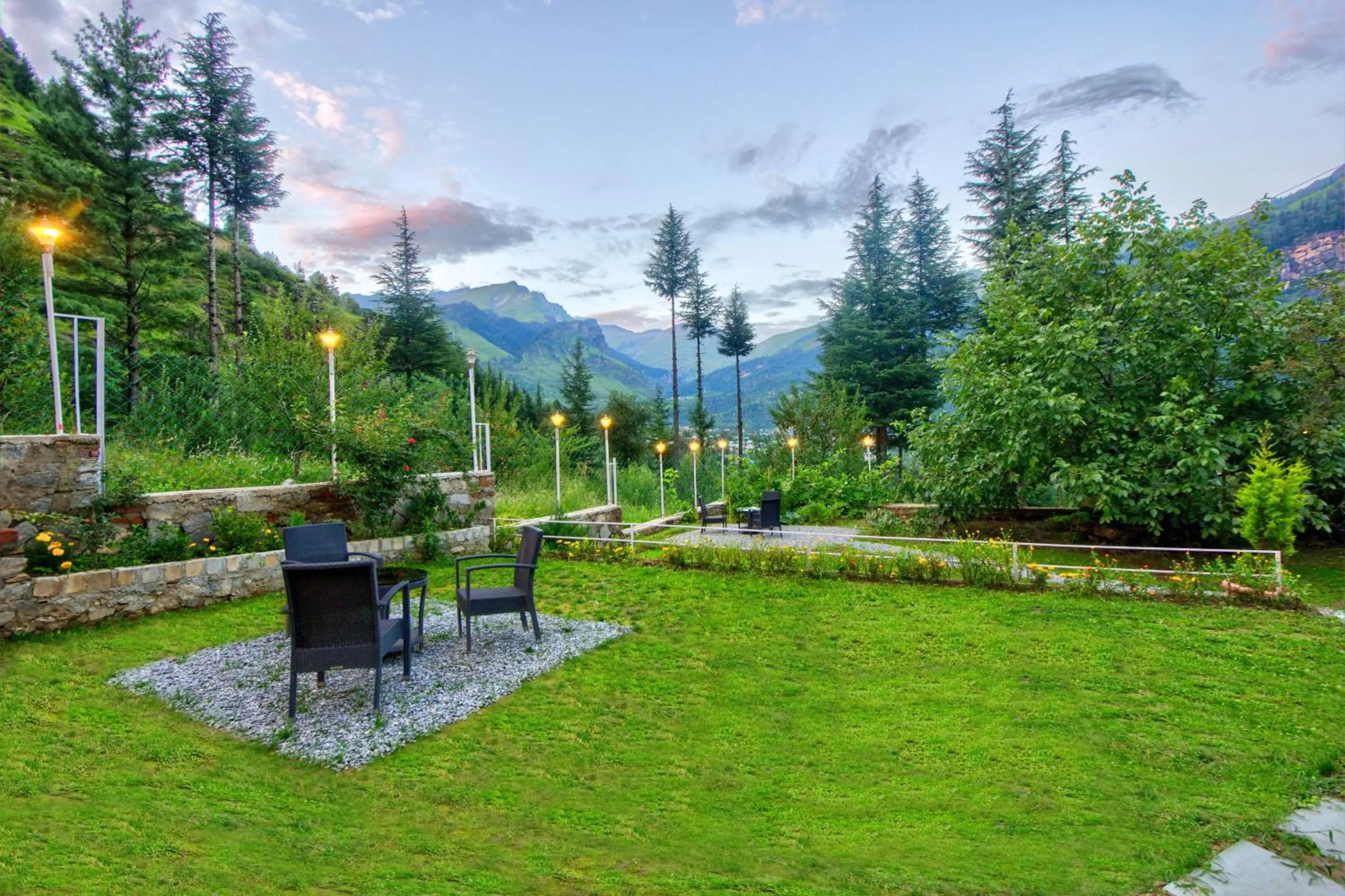 Natural landscape in Baan by Snow City Farm