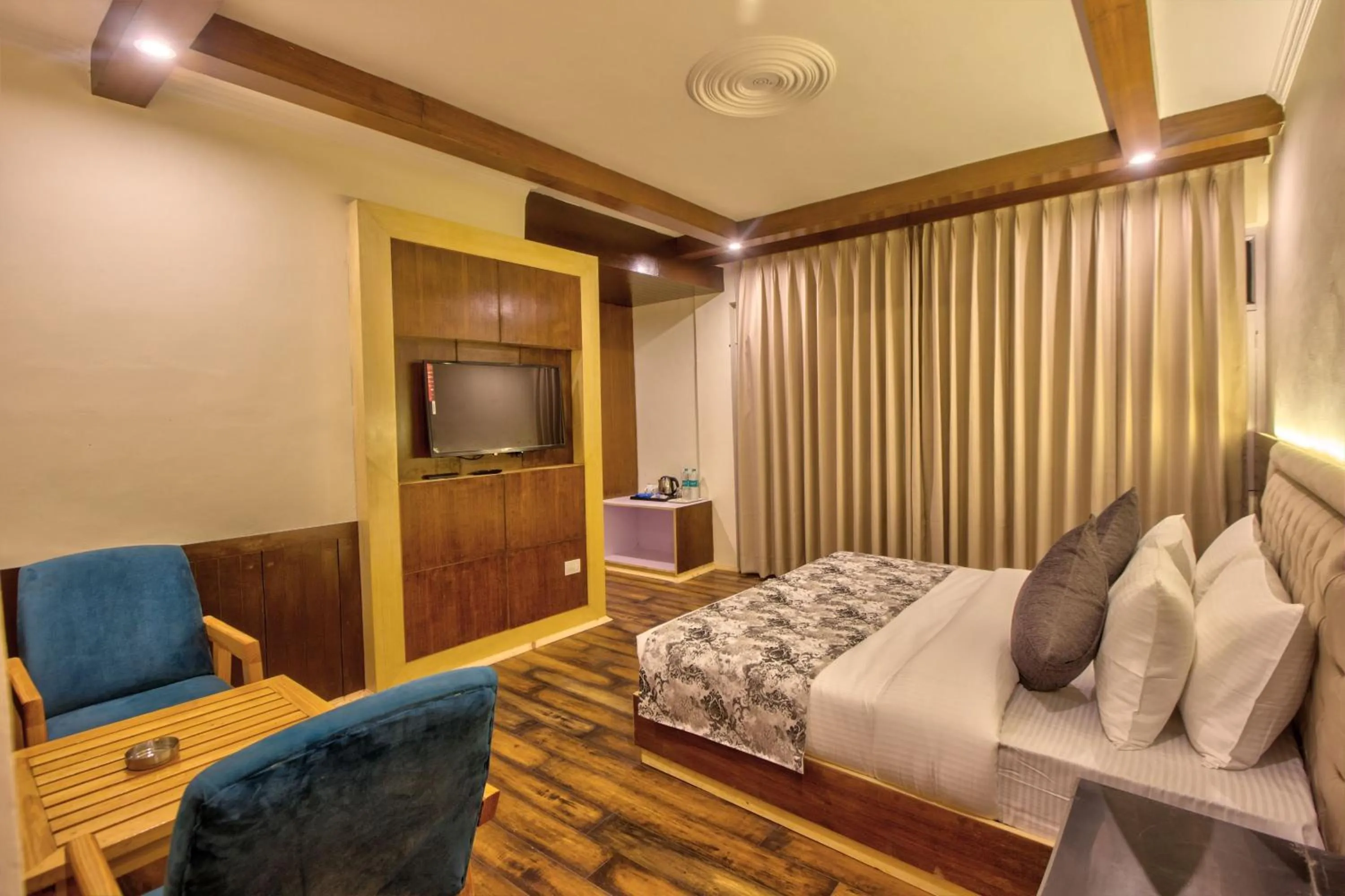 Photo of the whole room, Bed in Baan by Snow City Farm