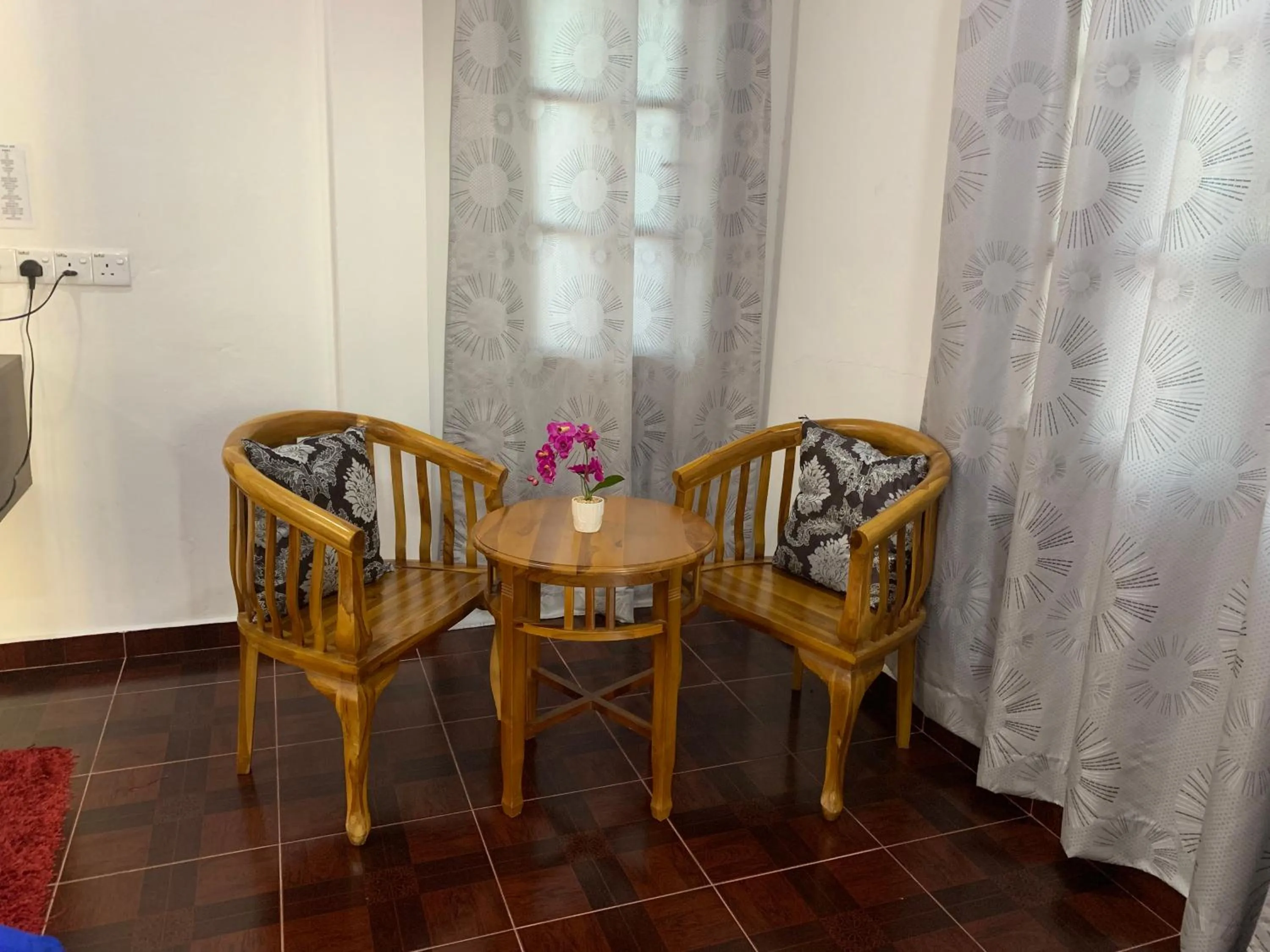 Wan Danisha Villa Inn