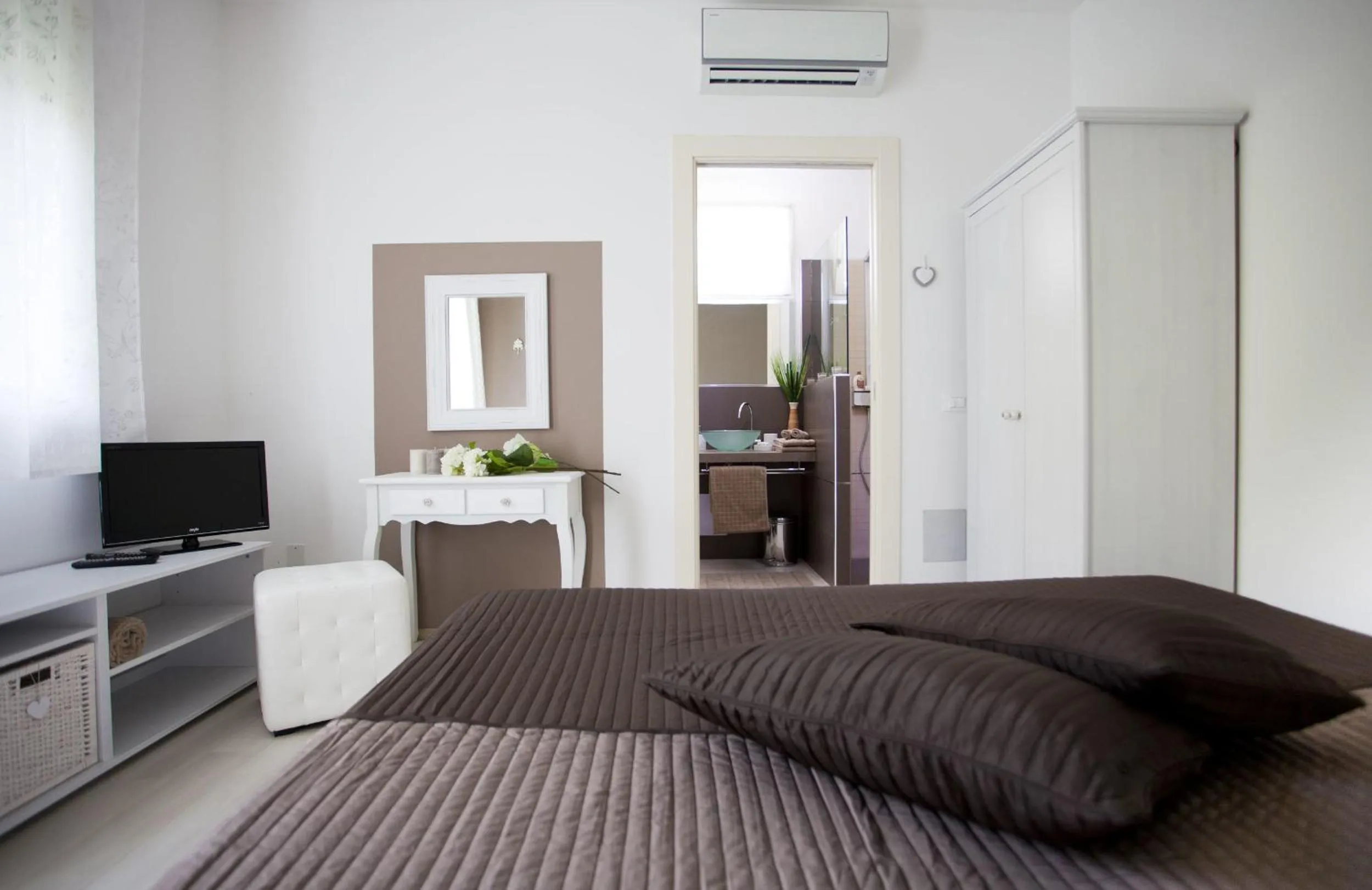 Photo of the whole room, Bed in Dimora delle Emme