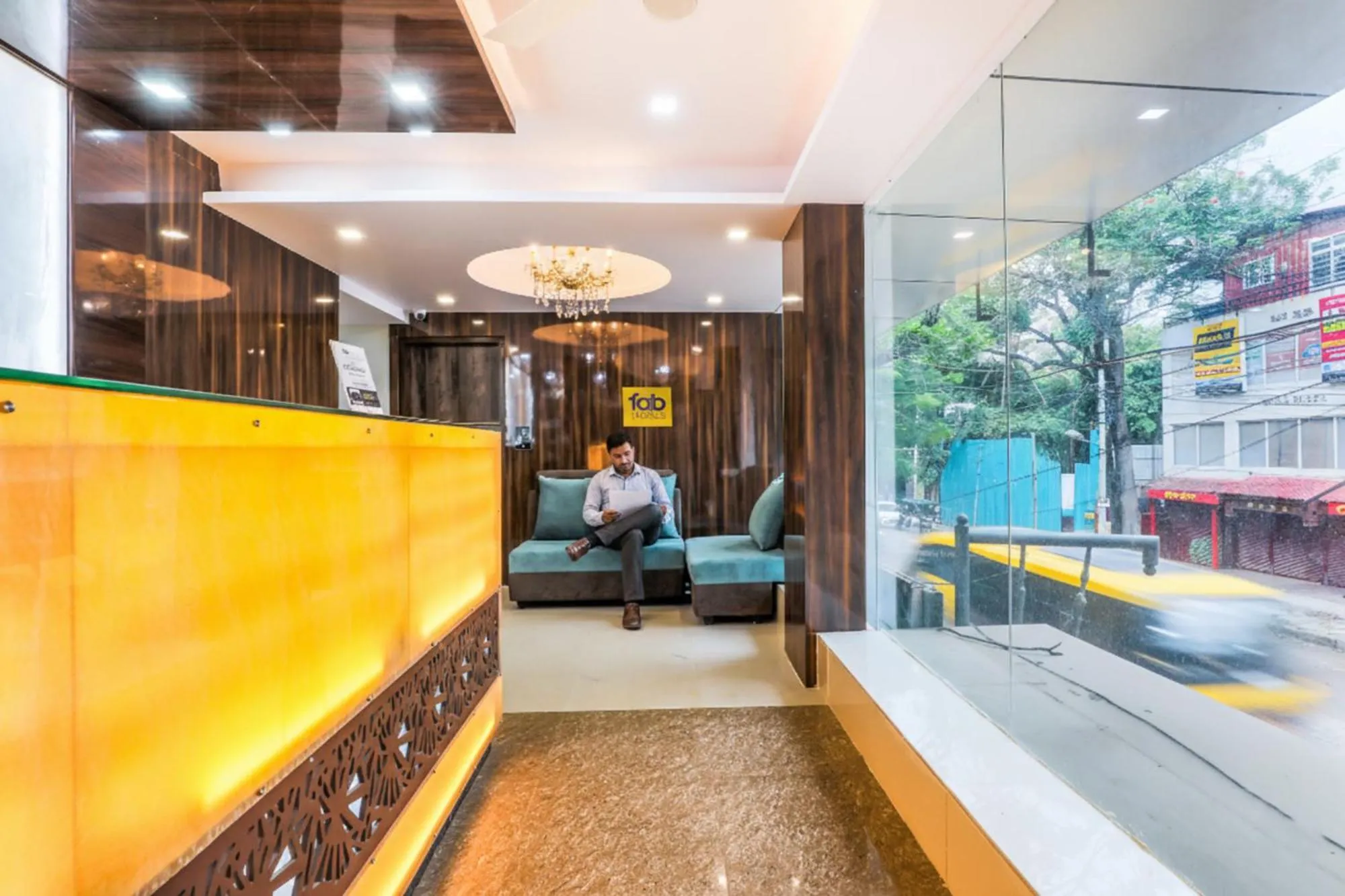 Lobby or reception in FabHotel Crown Heights - Nr Koramangala Club