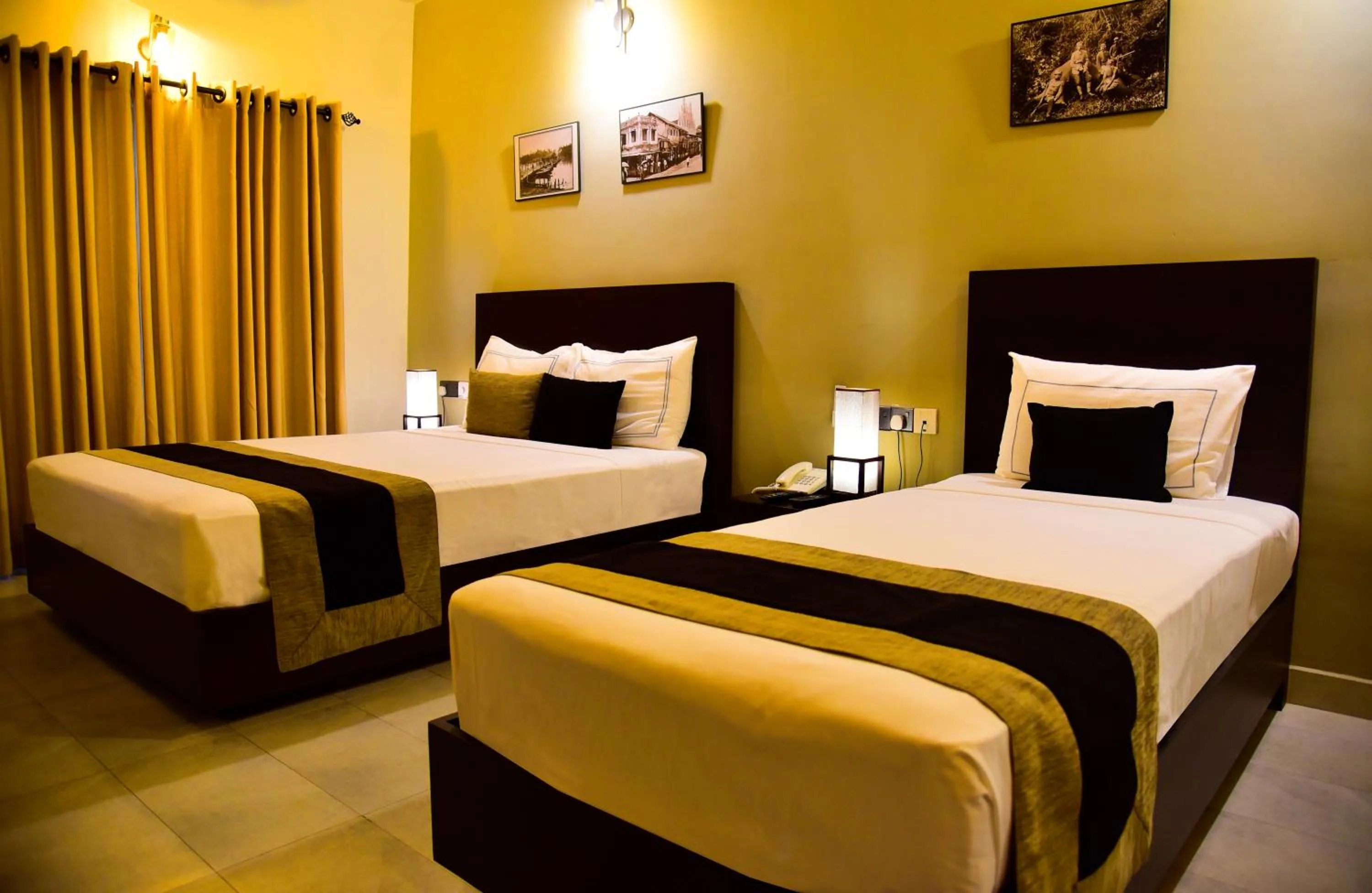 Bed in Pine Hill Residence