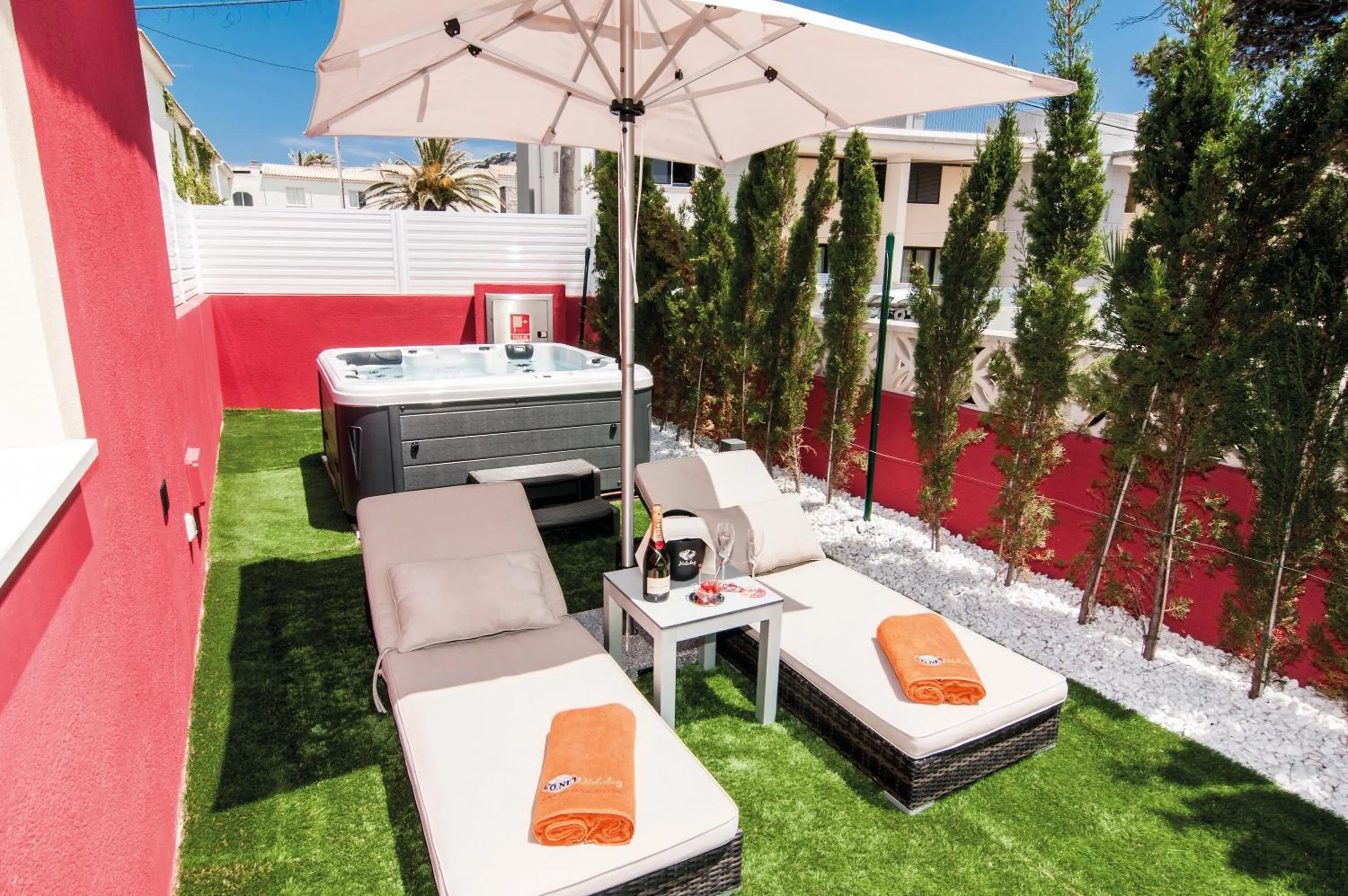 Patio in Hotel Paradise Residencial