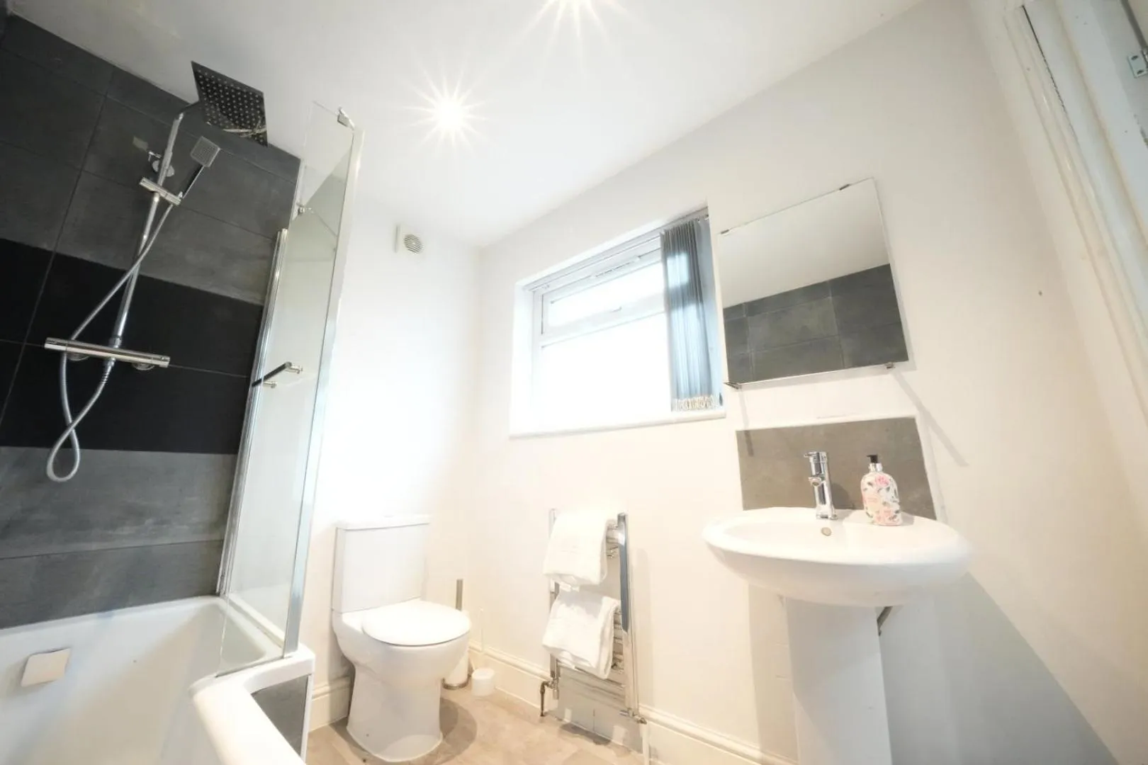 Shower in Grand Airport Ensuites