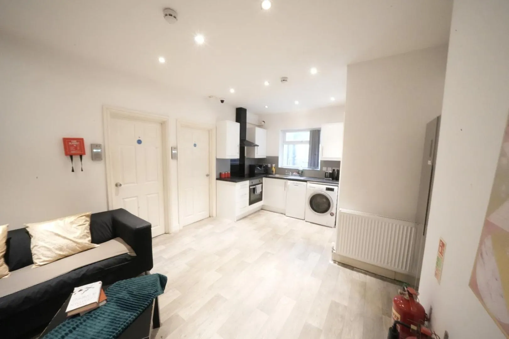 Kitchen or kitchenette in Grand Airport Ensuites