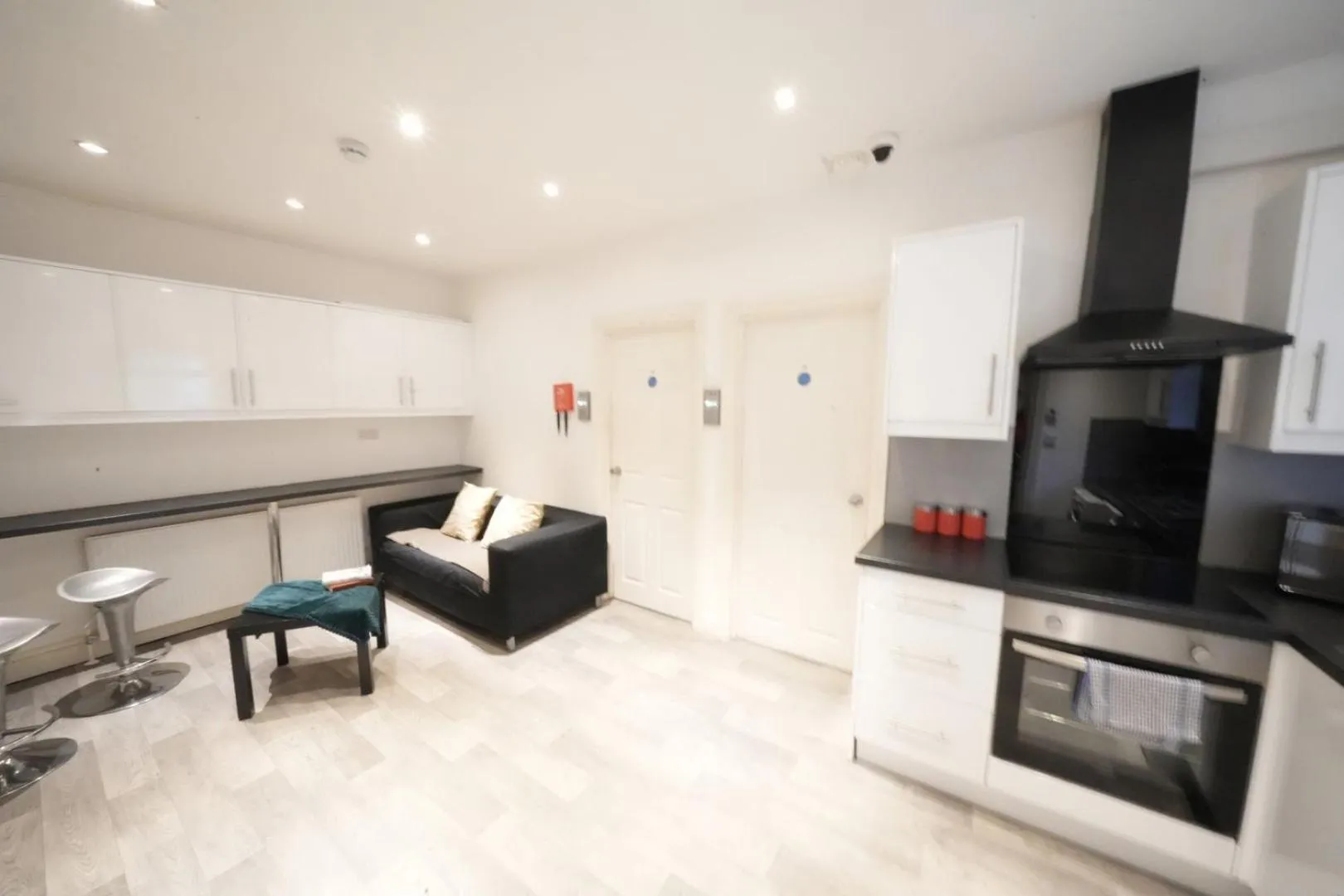 Kitchen or kitchenette in Grand Airport Ensuites