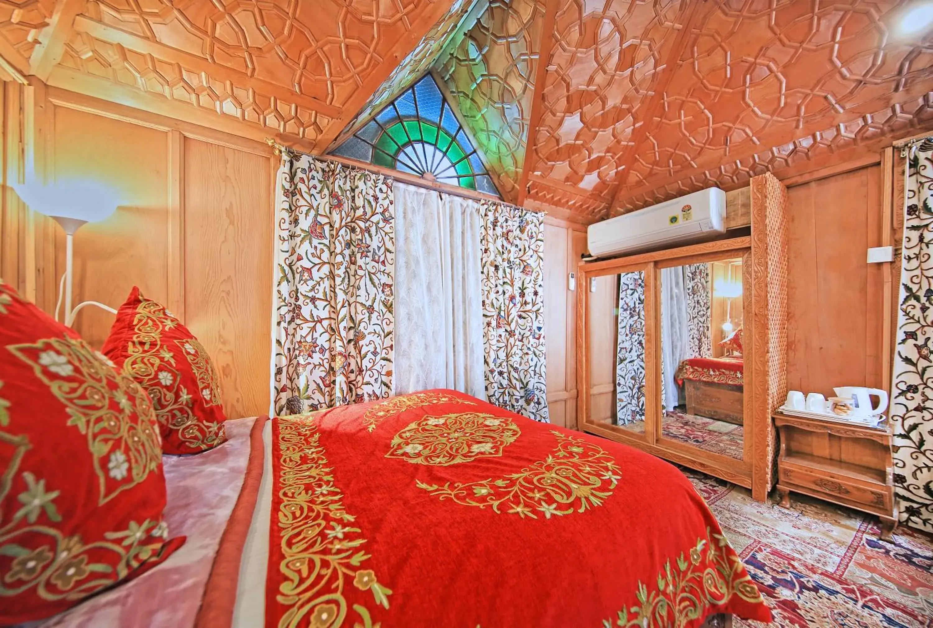 Deluxe Room in Kolu Group Of Houseboats Deluxe Room in Kolu Group Of Houseboats