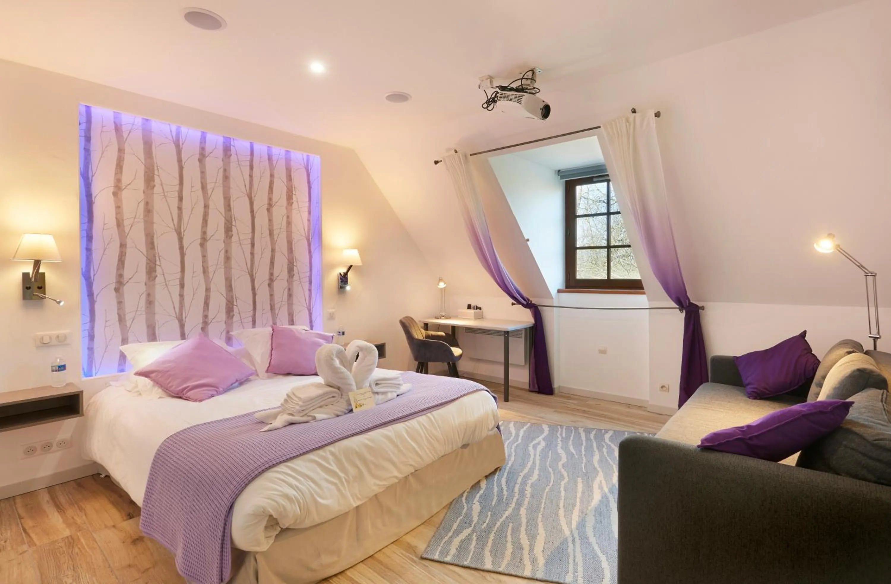 Bedroom, Bed in Domaine de Bersaillin