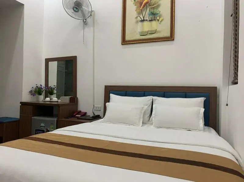 Superior Double Room in Duc Long Hotel Superior Double Room in Duc Long Hotel