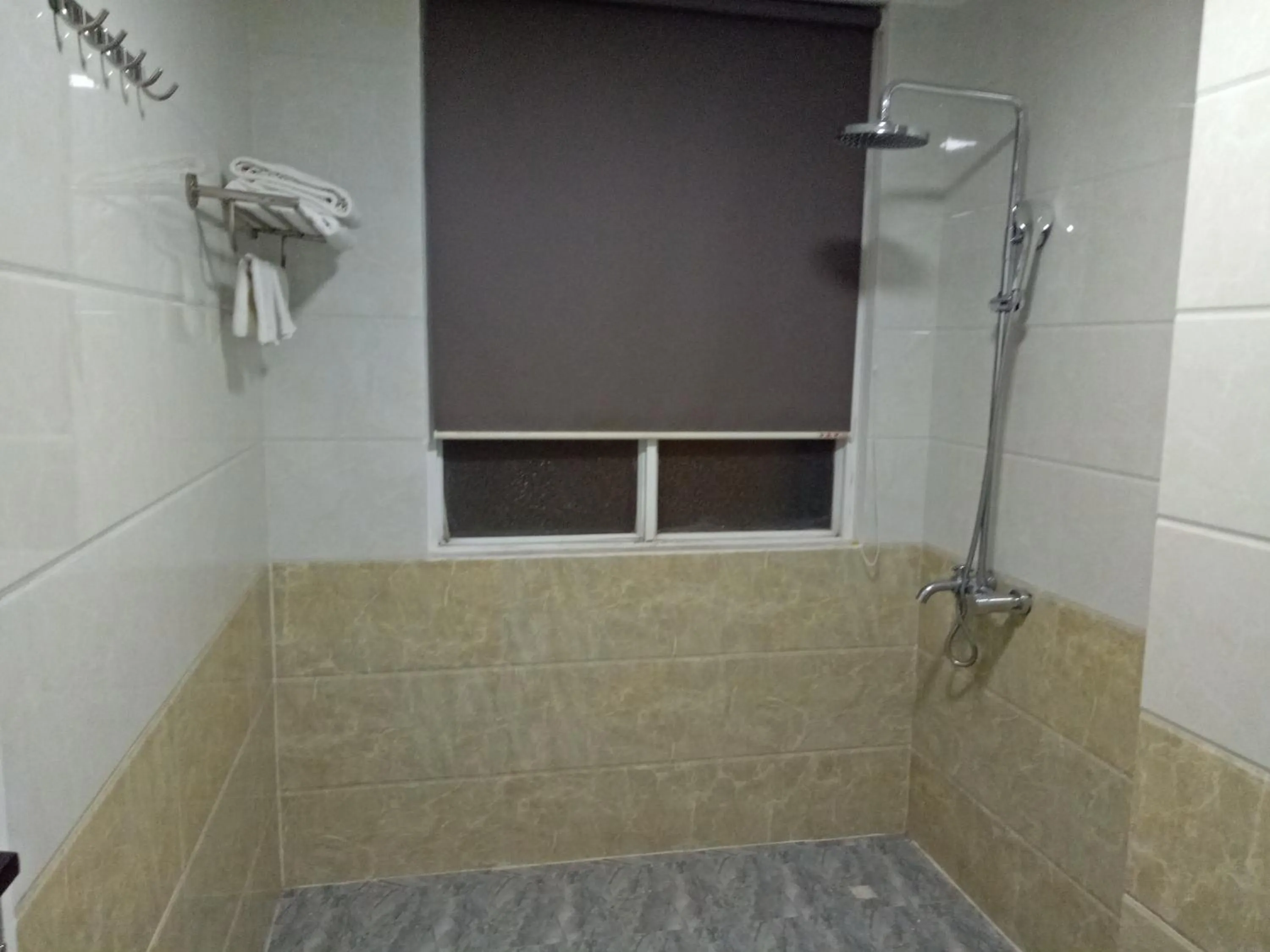 Bathroom in Duc Long Hotel