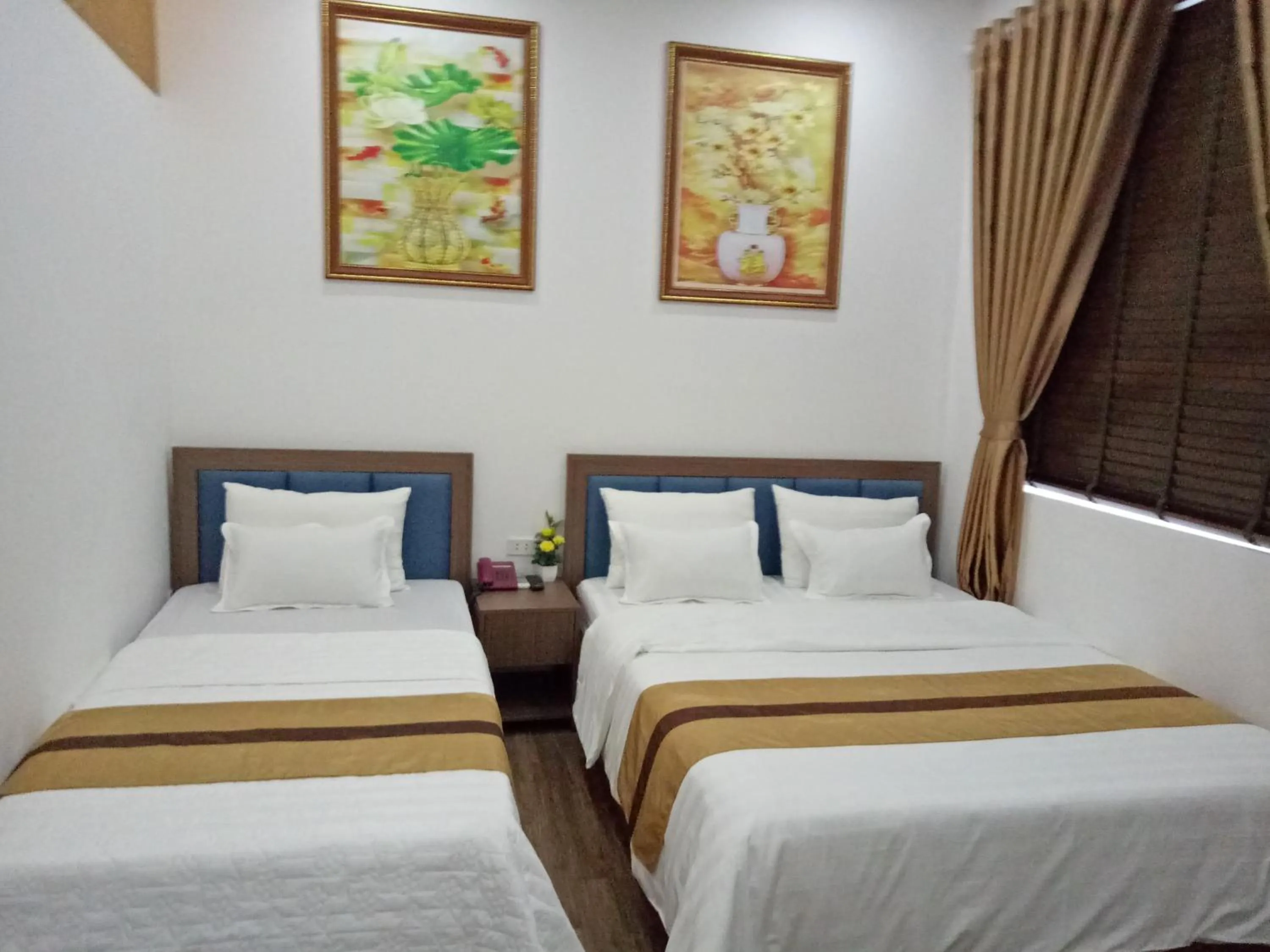 Bedroom, Bed in Duc Long Hotel