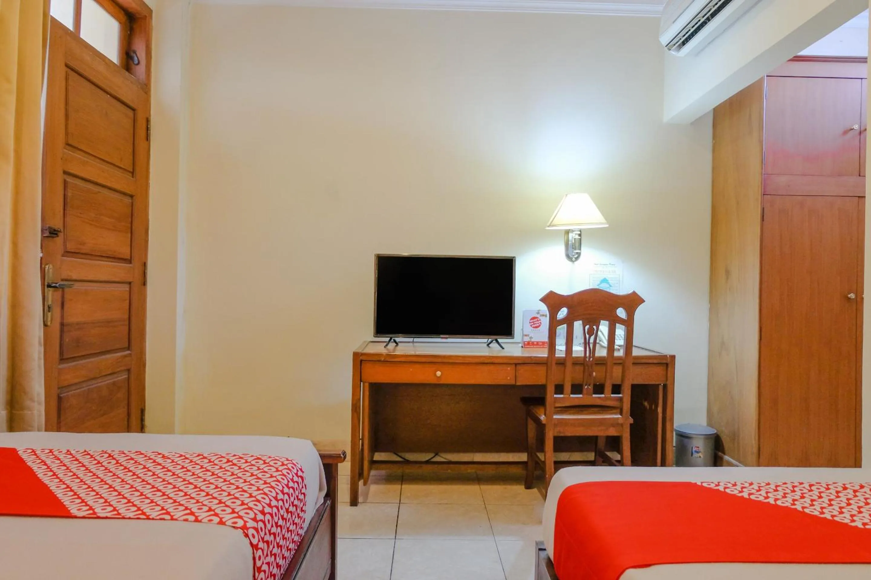 Bedroom in OYO 1803 Hotel Sarangan Permai